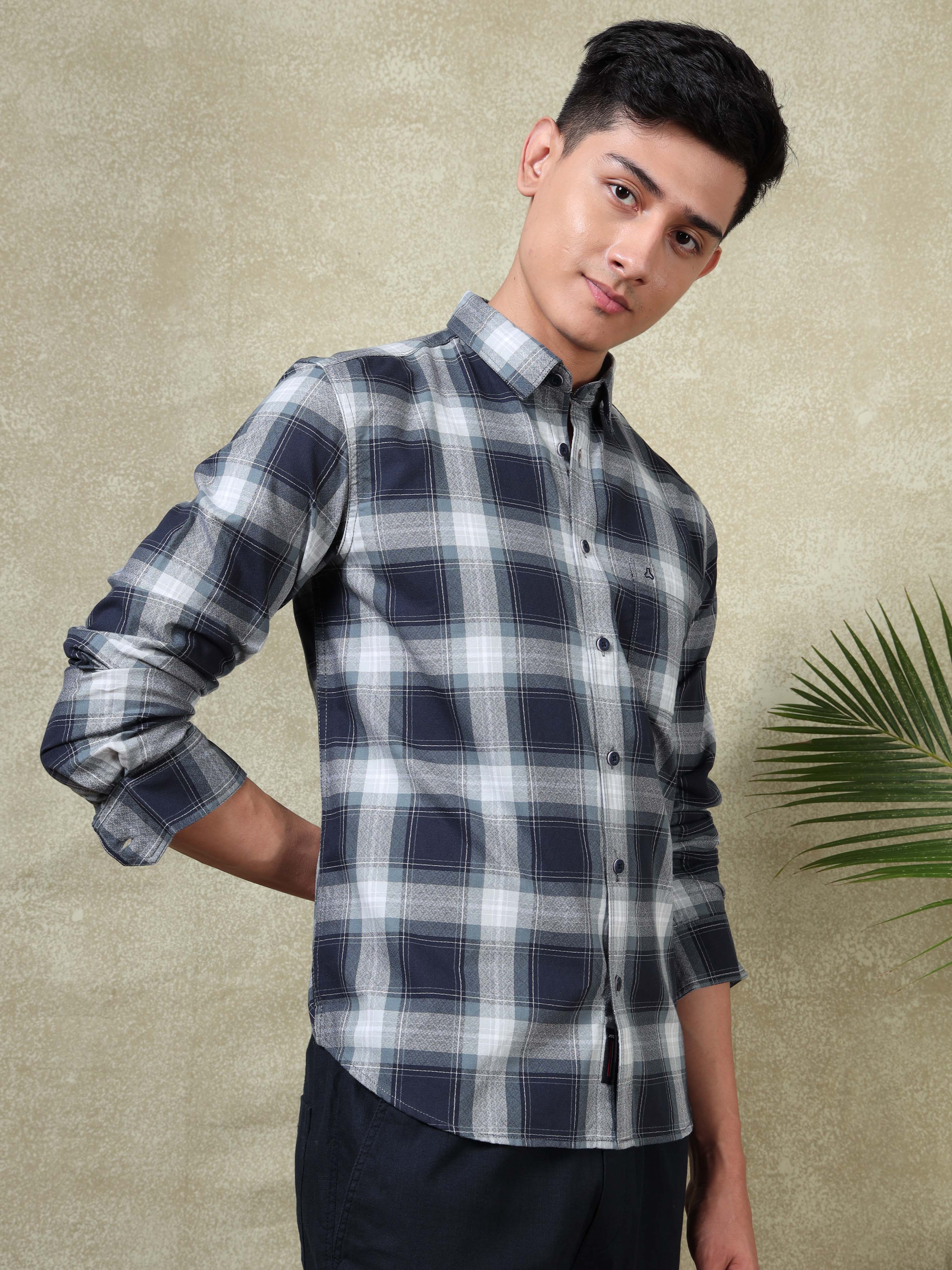 MEN'S NAVY CHECKS SLIM FIT SHIRT