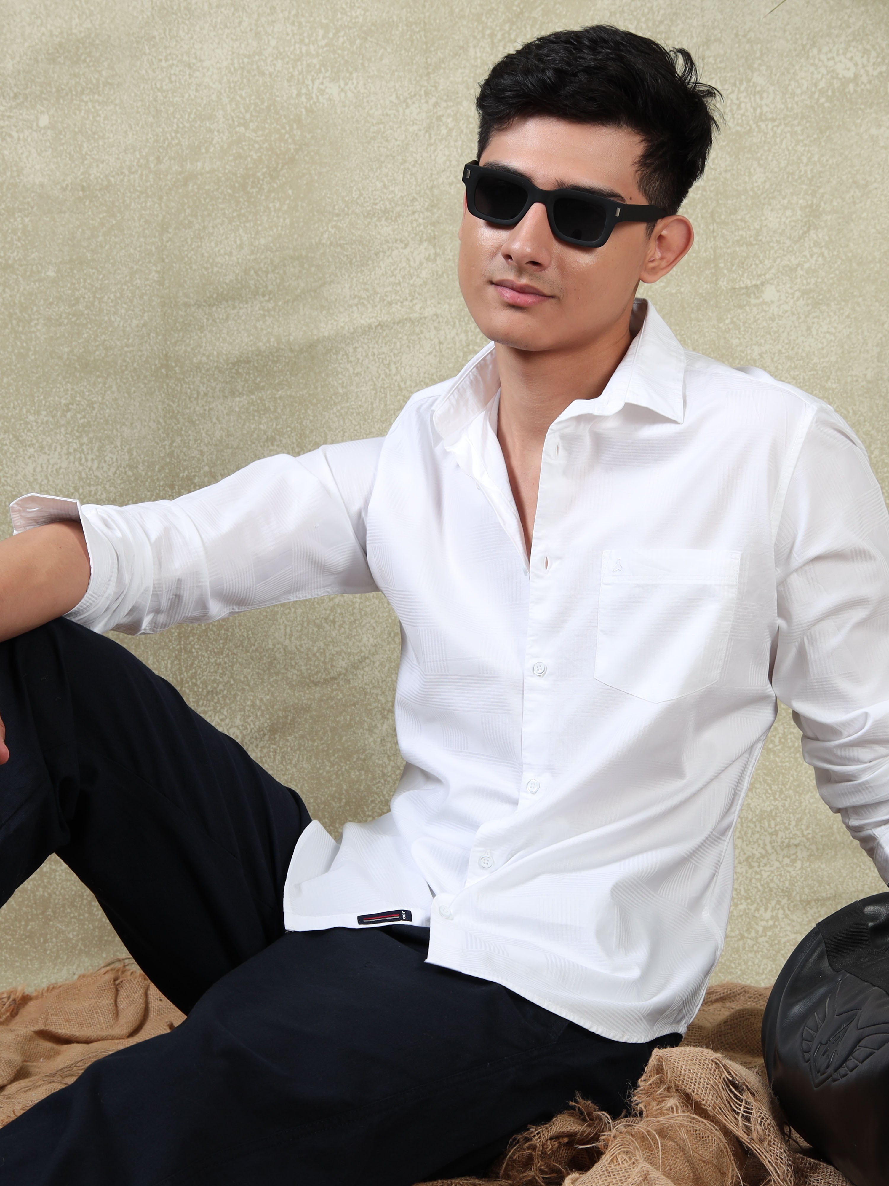 MEN'S WHITE SOLID SLIM FIT SHIRT