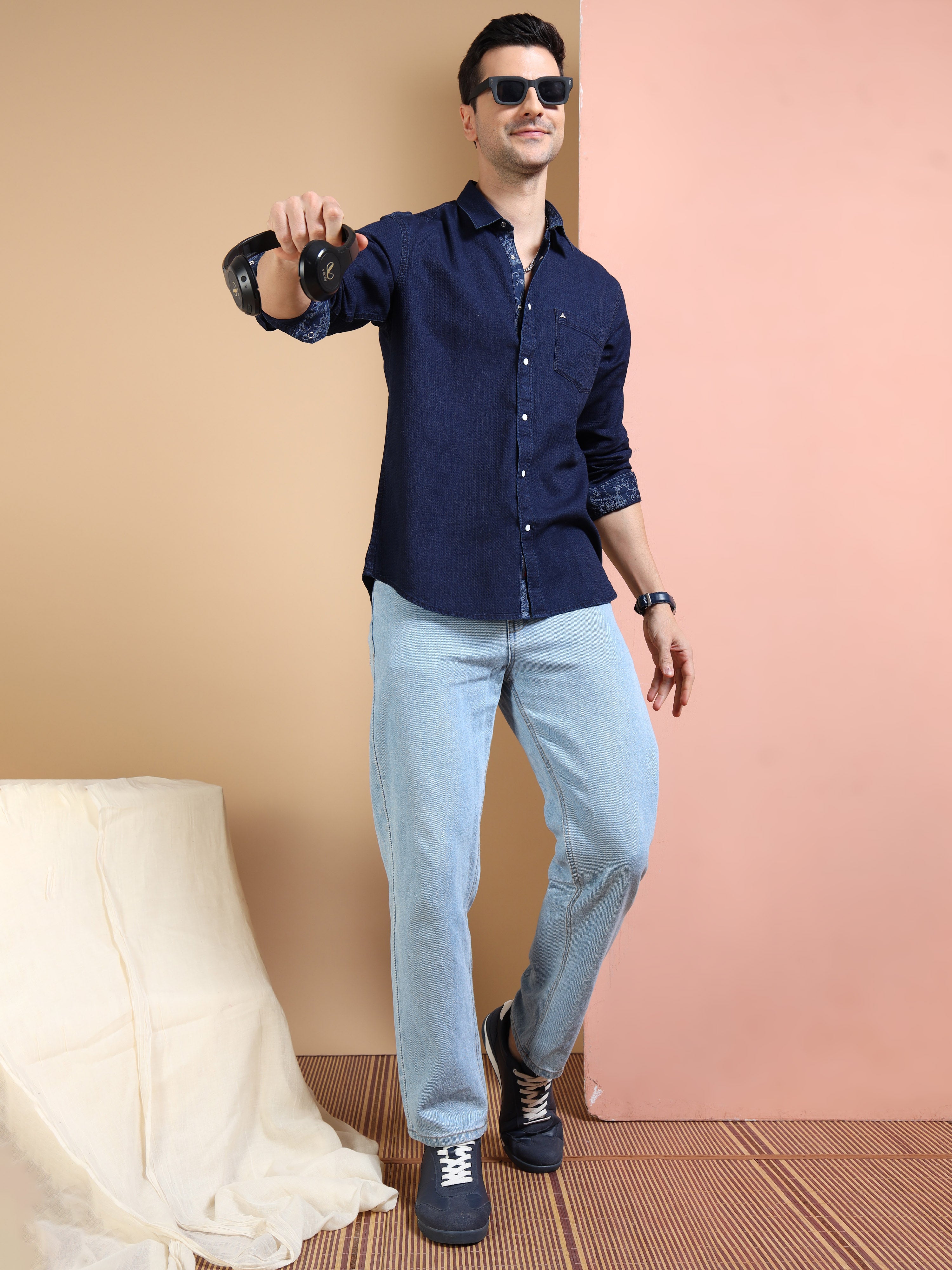 MEN'S INDIGO SOLID SLIM FIT SHIRT