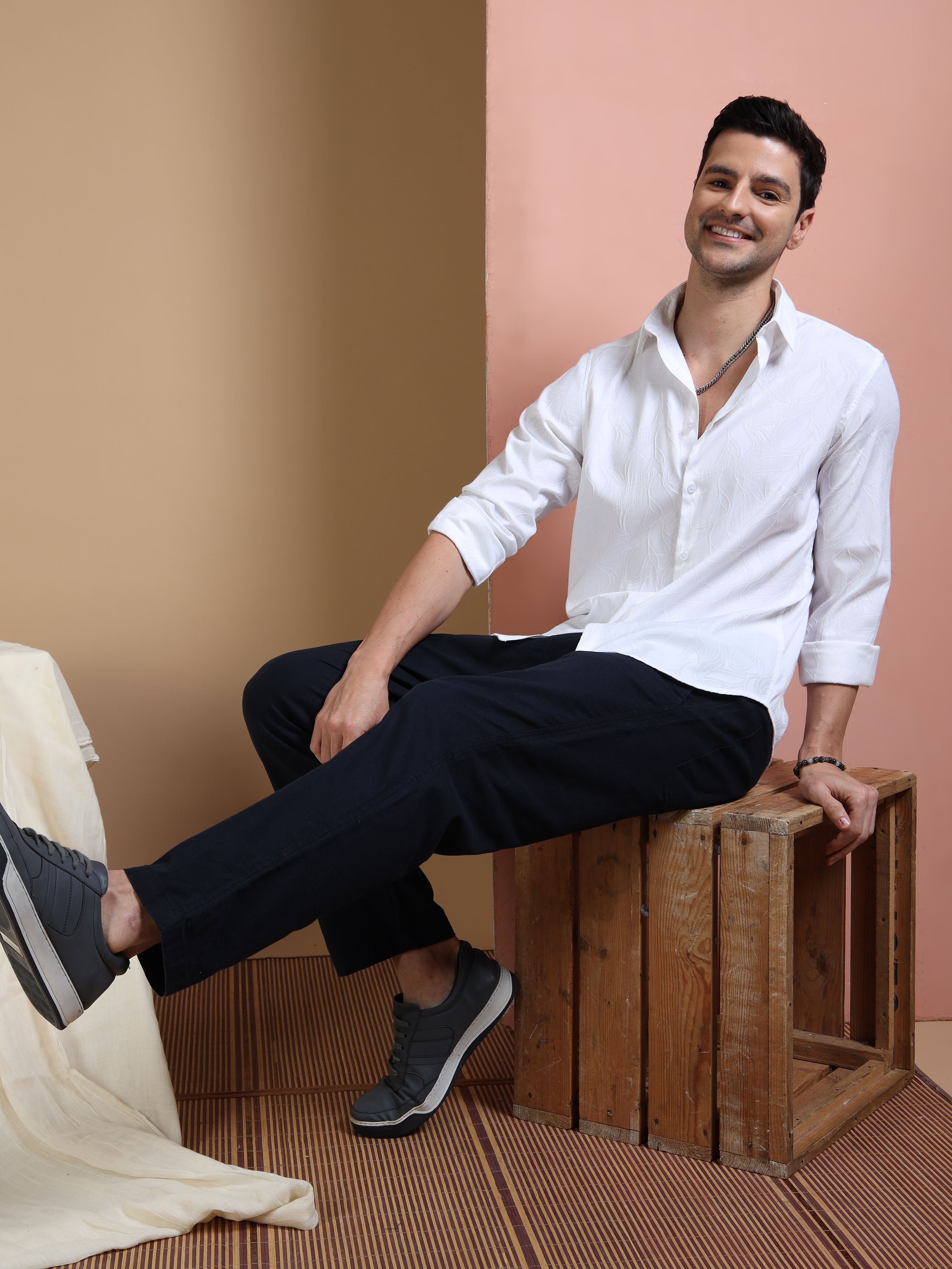 MEN'S WHITE SELF DESIGN SLIM FIT SHIRT