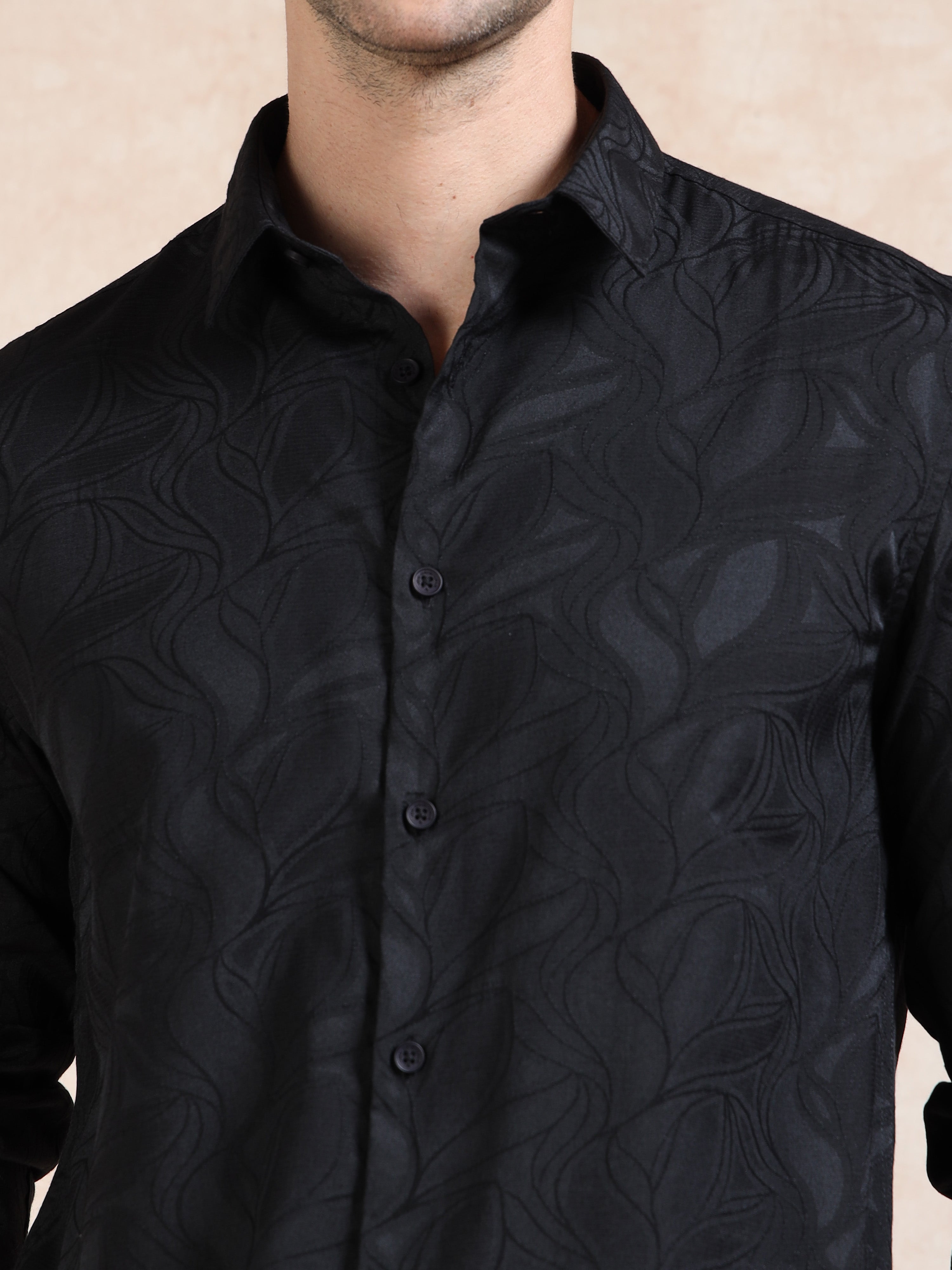 MEN'S BLACK SELF DESIGN SLIM FIT SHIRT