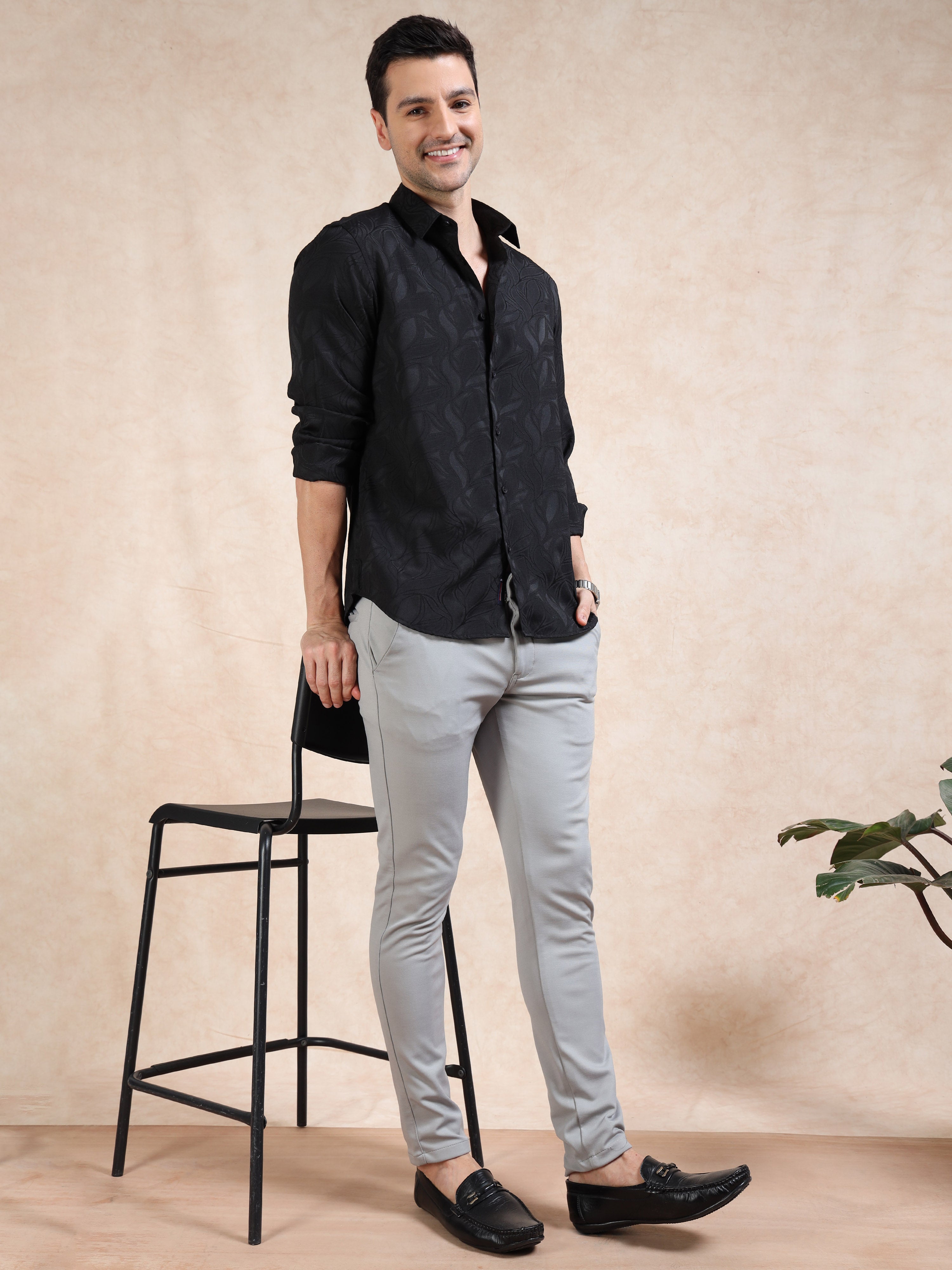 MEN'S BLACK SELF DESIGN SLIM FIT SHIRT