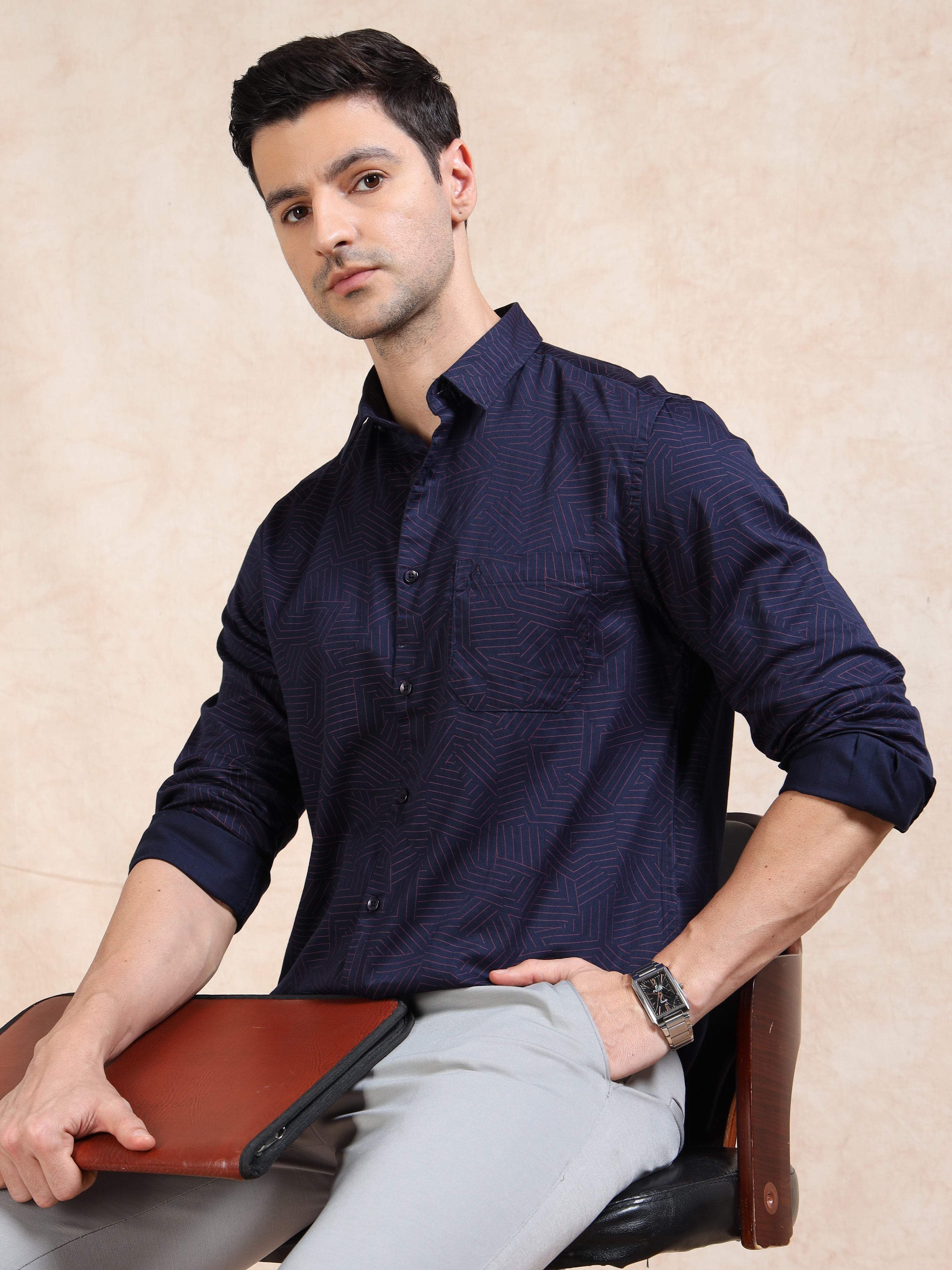 MEN'S NAVY PRINT SLIM FIT SHIRT