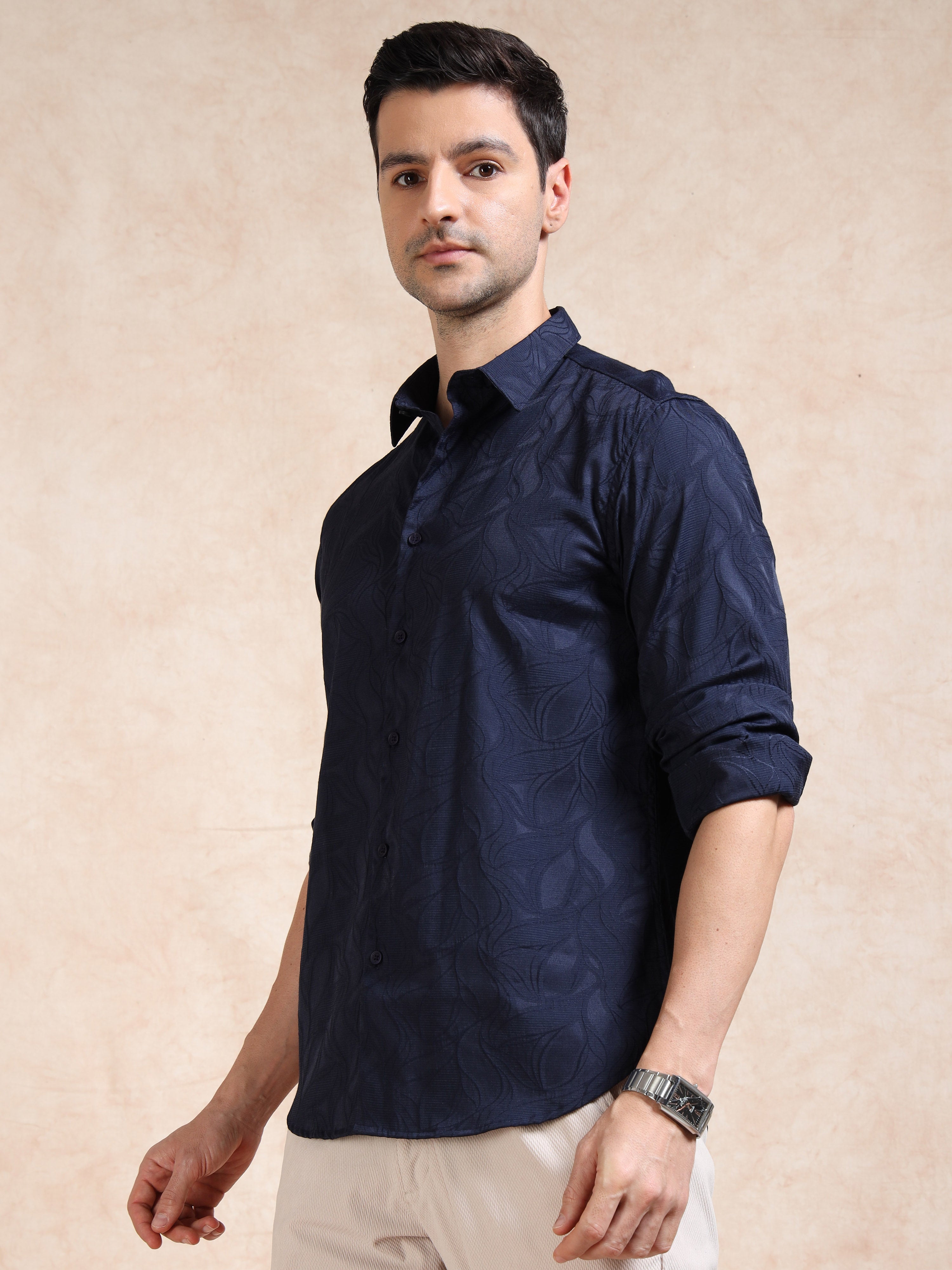 MEN'S NAVY SELF DESIGN SLIM FIT SHIRT
