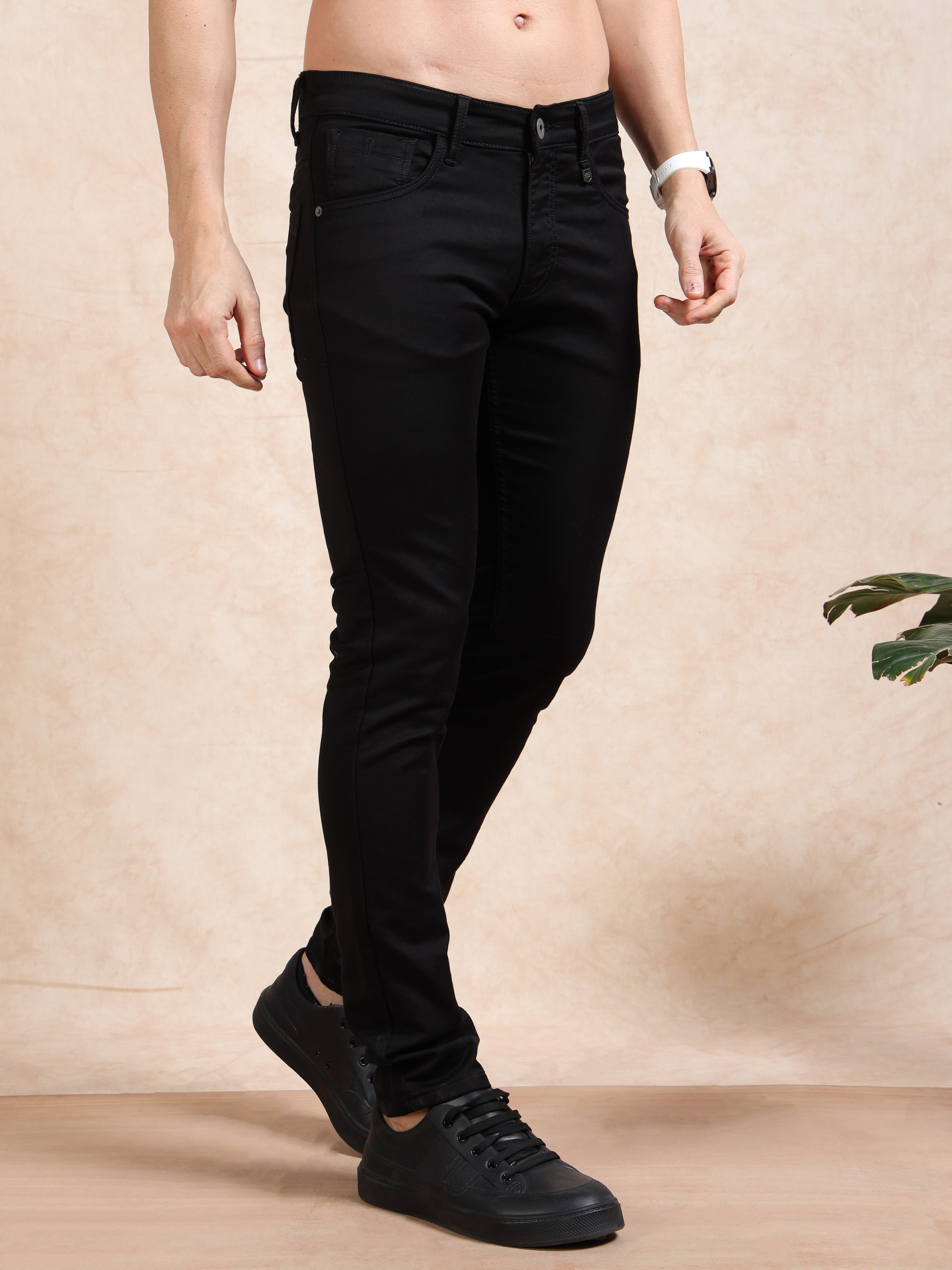 MEN'S BLACK SOLID SLIM FIT JEANS