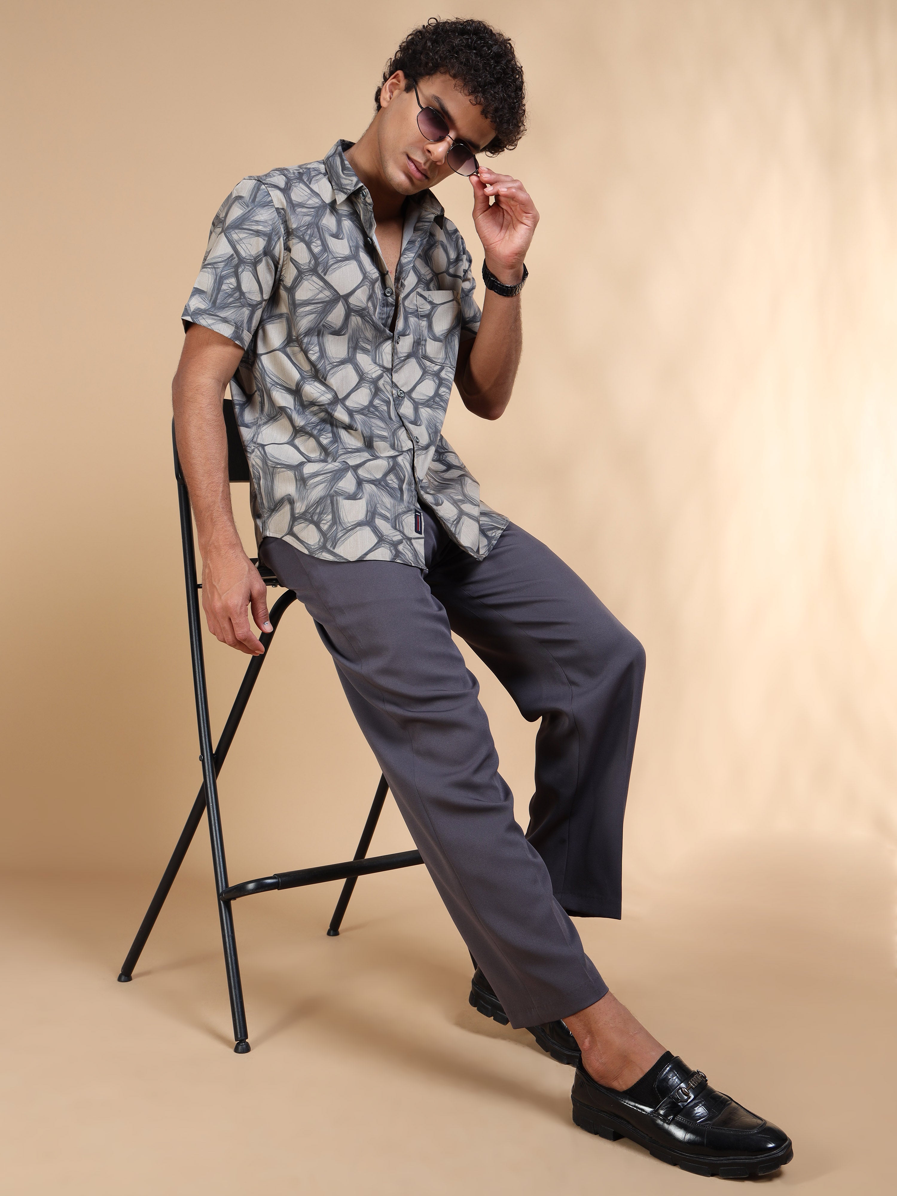 MEN'S DK.GREY PRINT SLIM FIT SHIRT