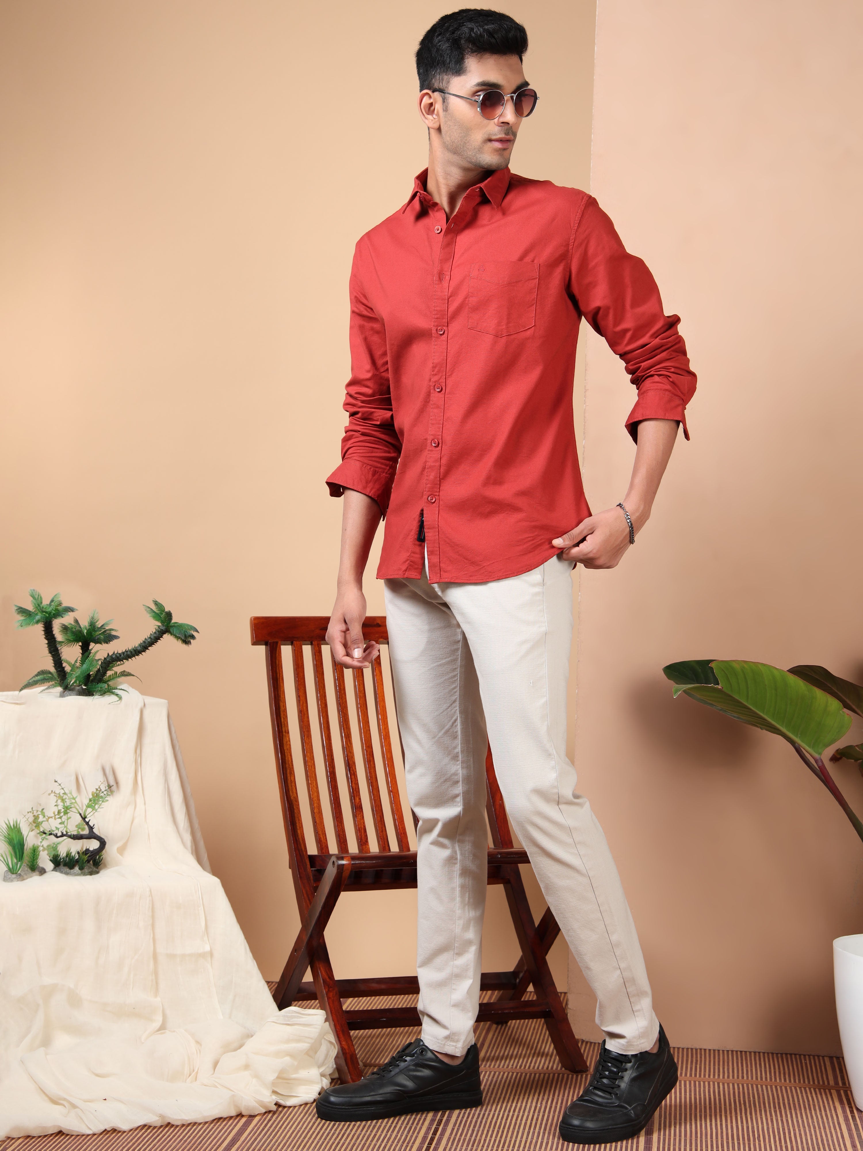 MEN'S RUST SOLID SLIM FIT SHIRT
