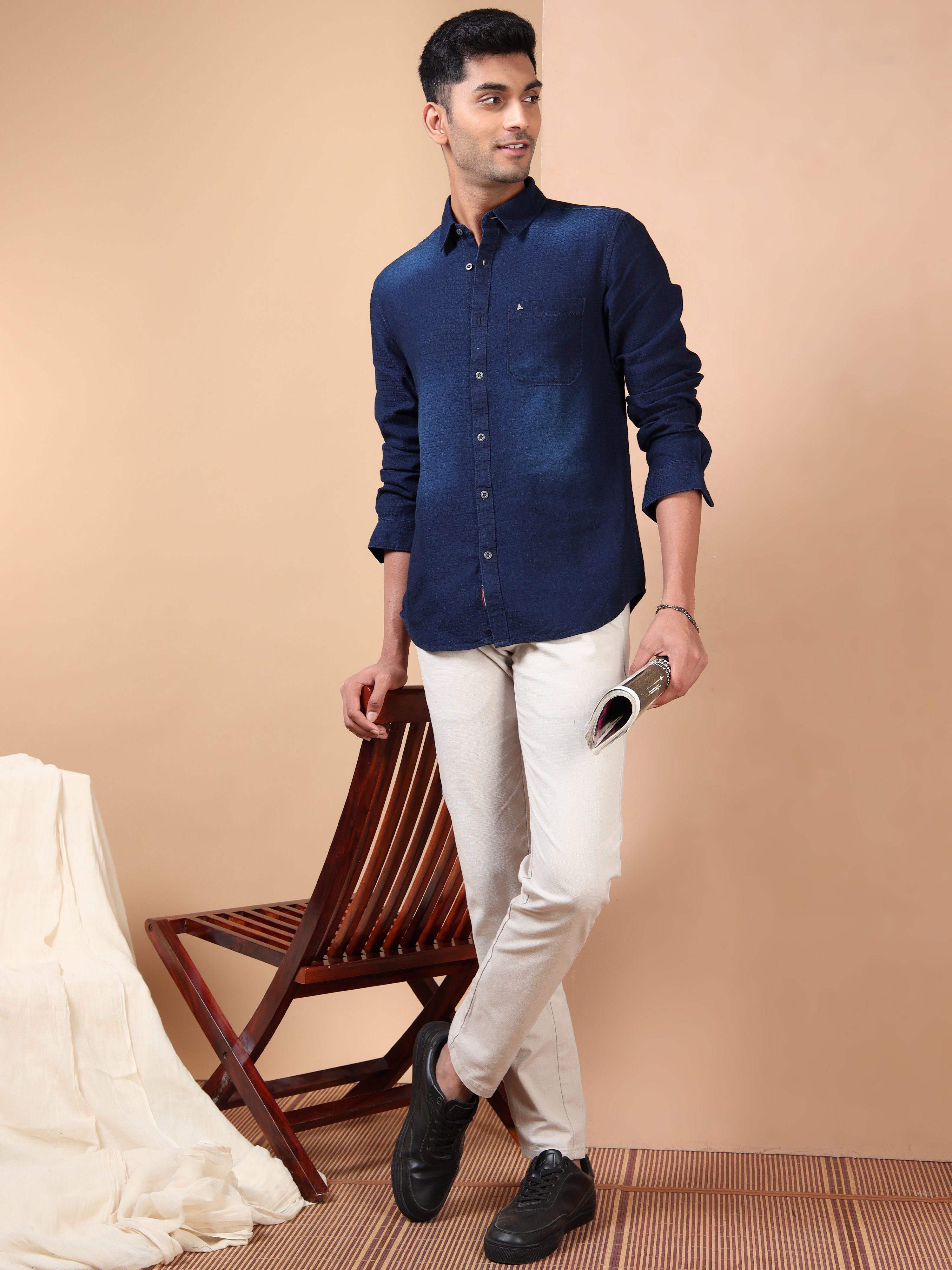 MEN'S INDIGO SOLID SLIM FIT SHIRT