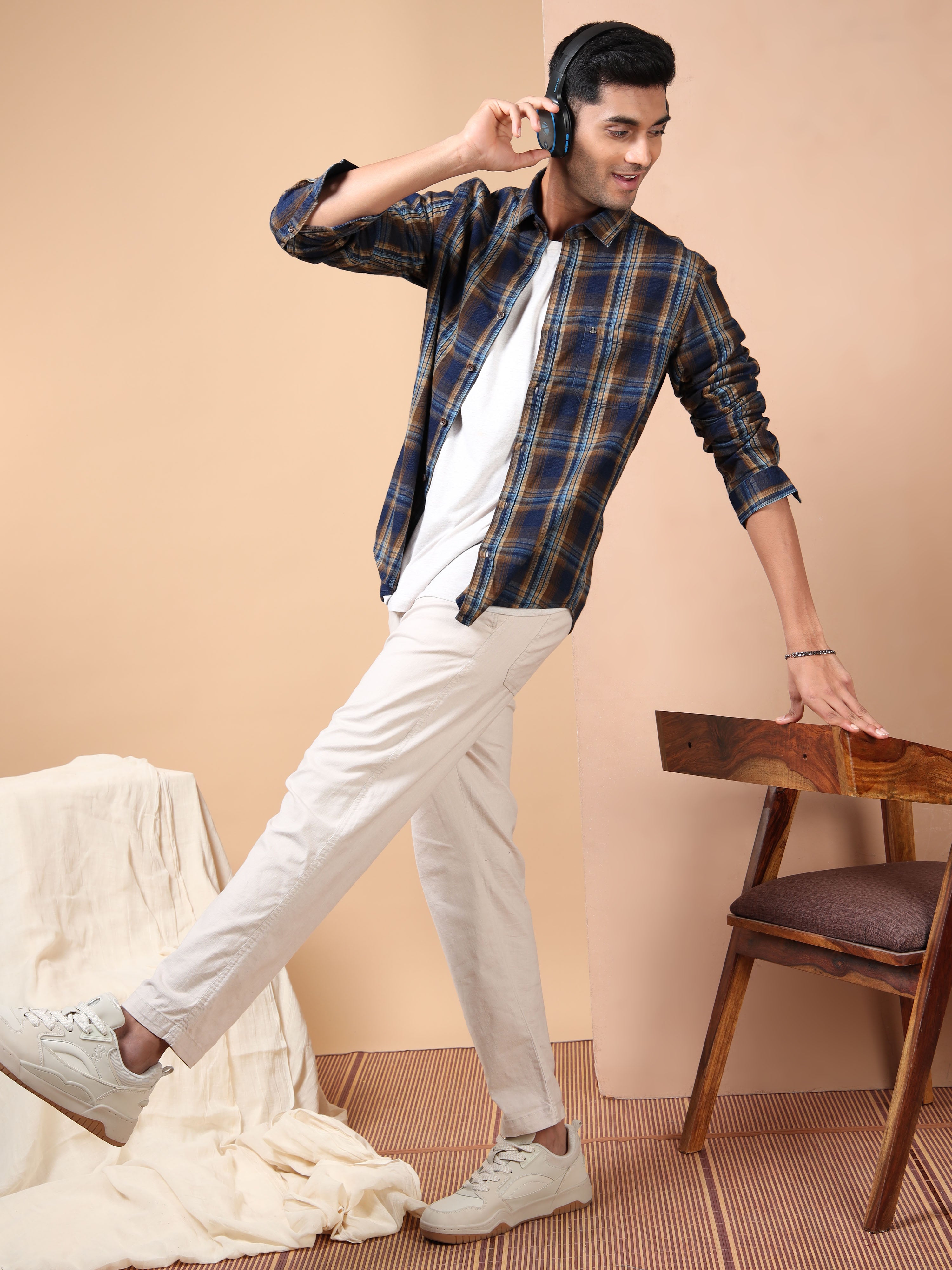 MEN'S DK.BROWN CHECKS SLIM FIT SHIRT