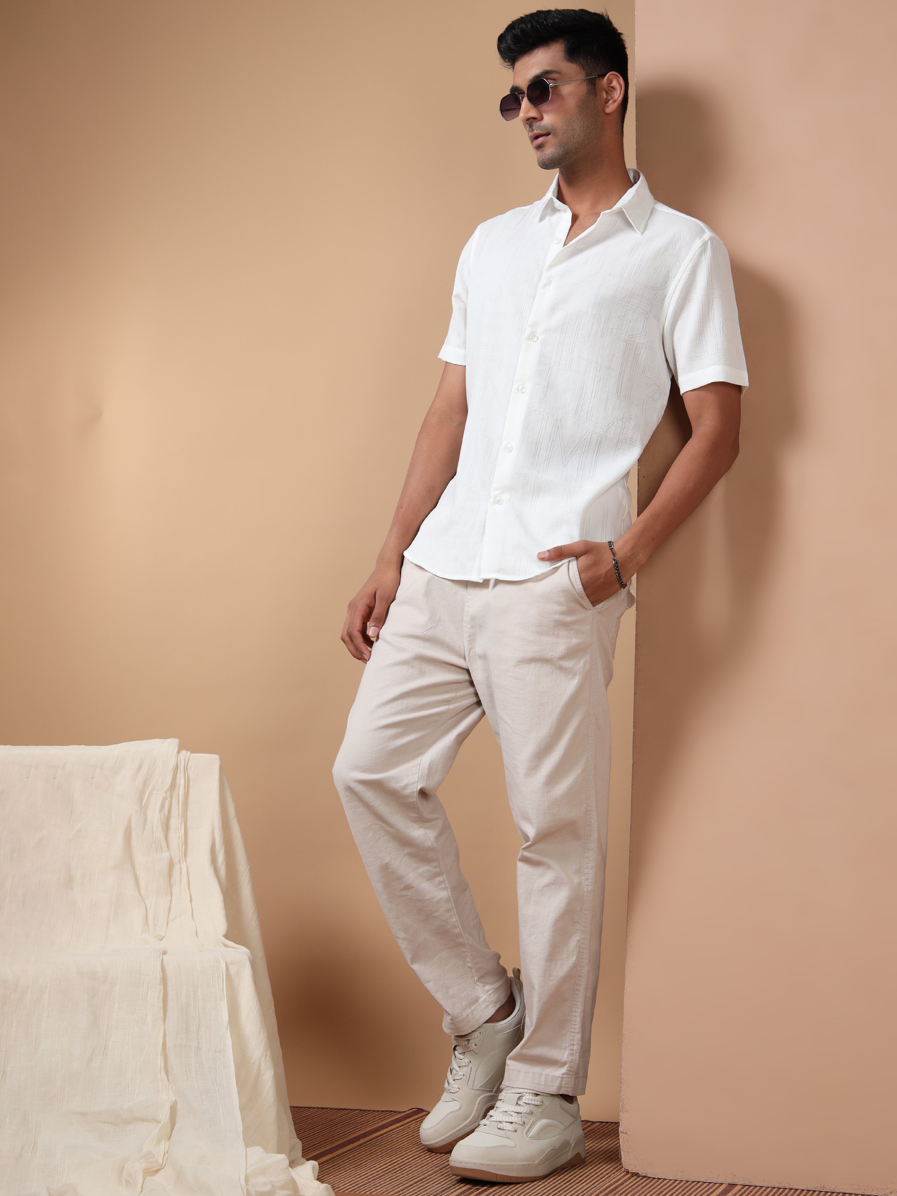 MEN'S WHITE SOLID SLIM FIT SHIRT