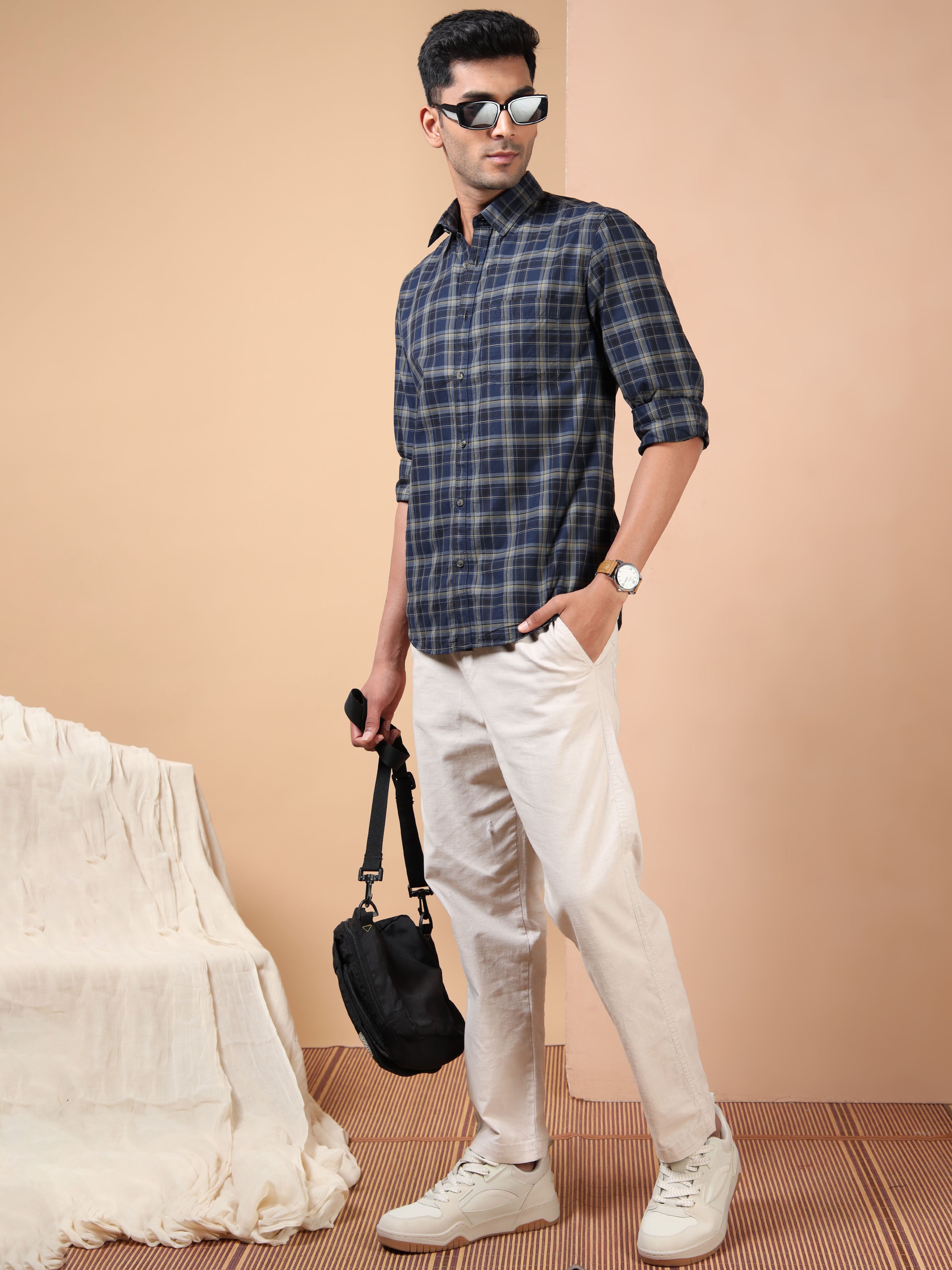 MEN'S NAVY CHECKS SLIM FIT SHIRT