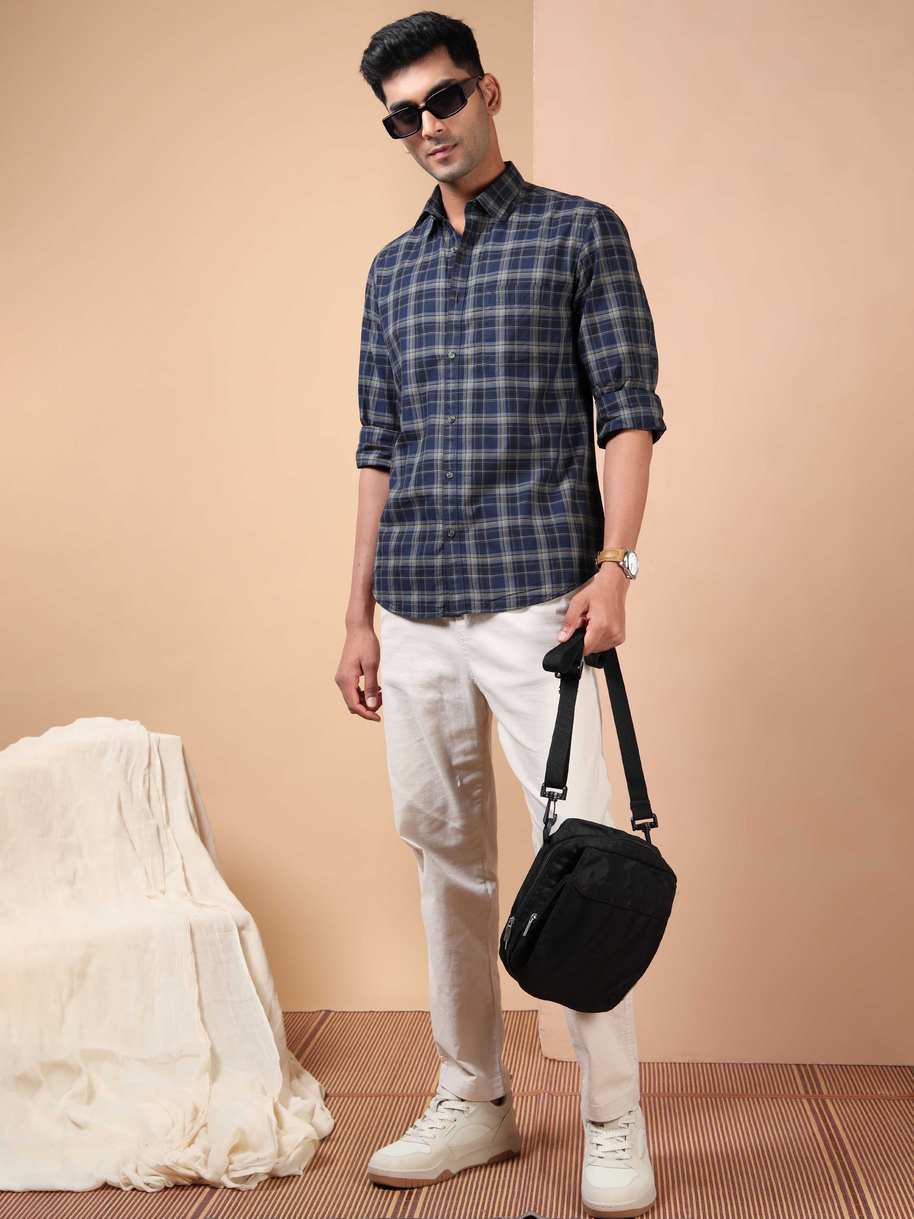MEN'S NAVY CHECKS SLIM FIT SHIRT