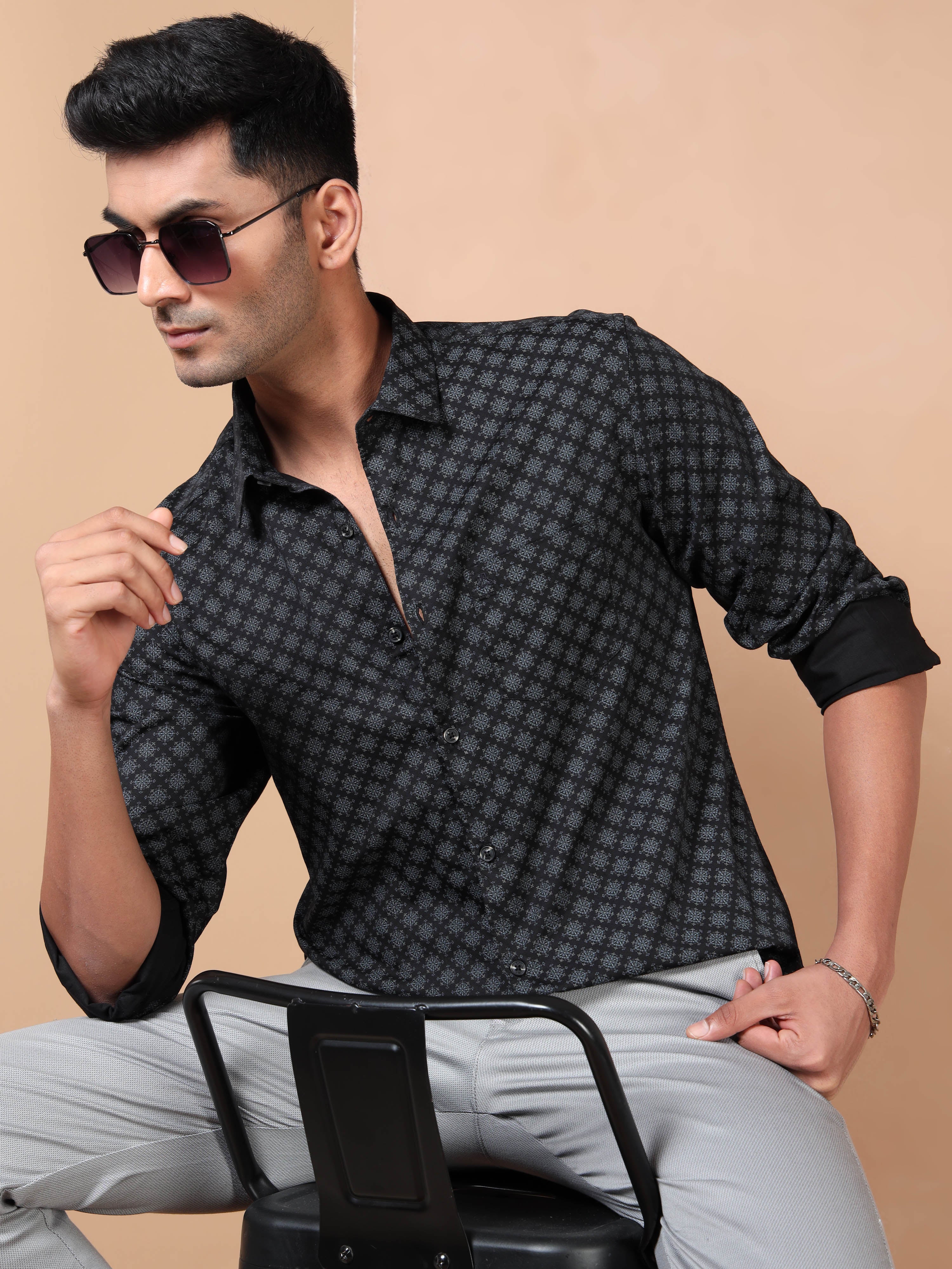 MEN'S BLACK PRINT SLIM FIT SHIRT
