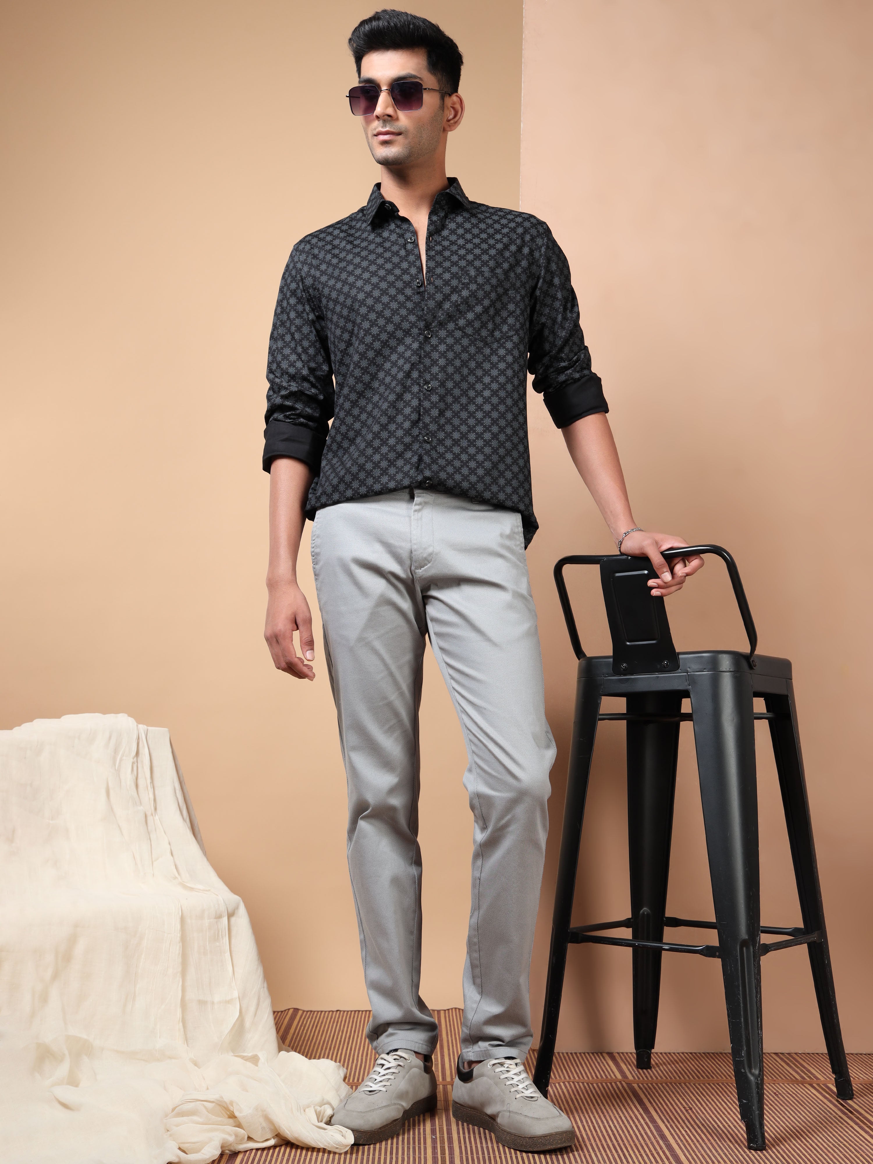 MEN'S BLACK PRINT SLIM FIT SHIRT