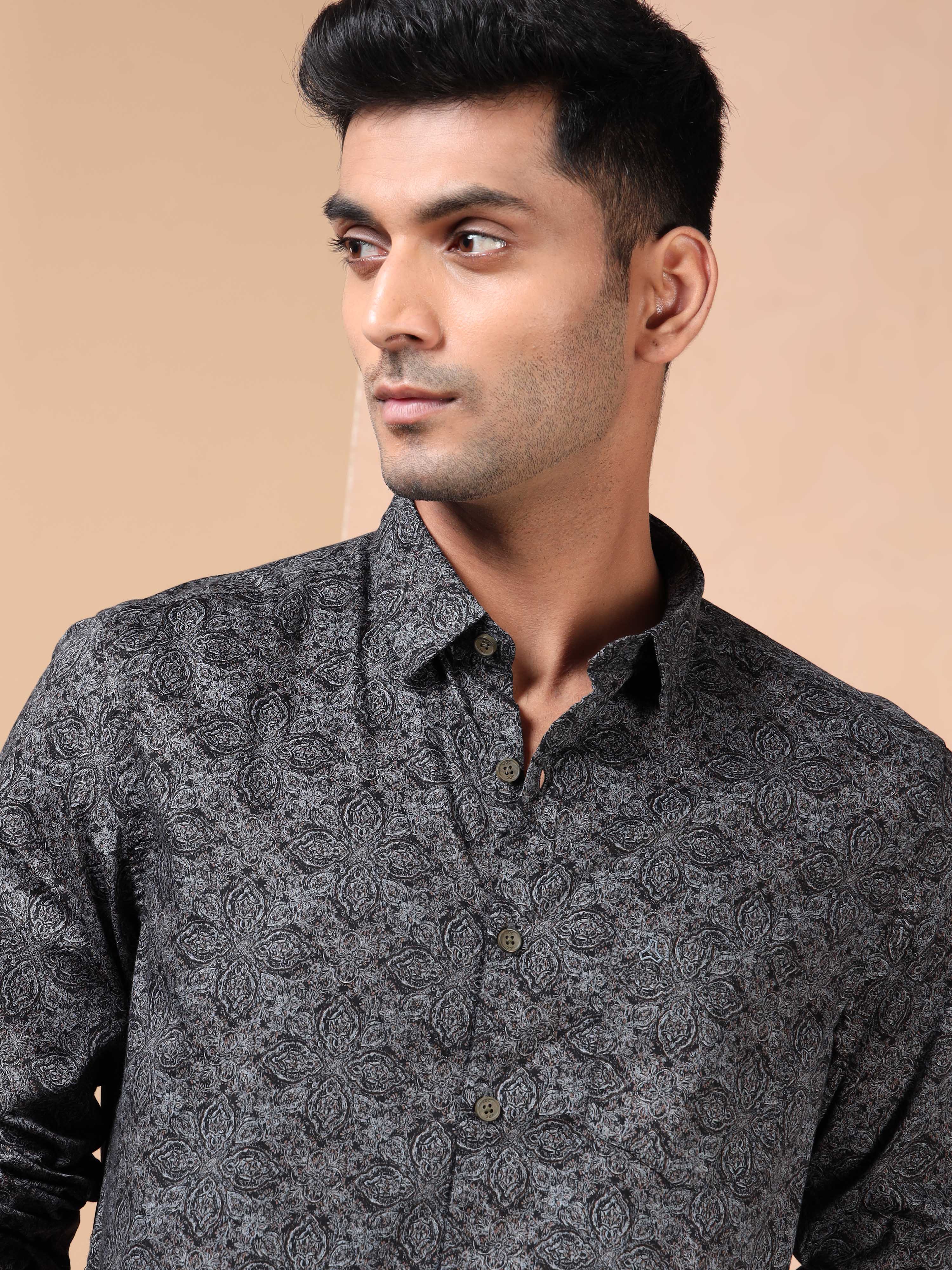 MEN'S BLACK PRINT SLIM FIT SHIRT