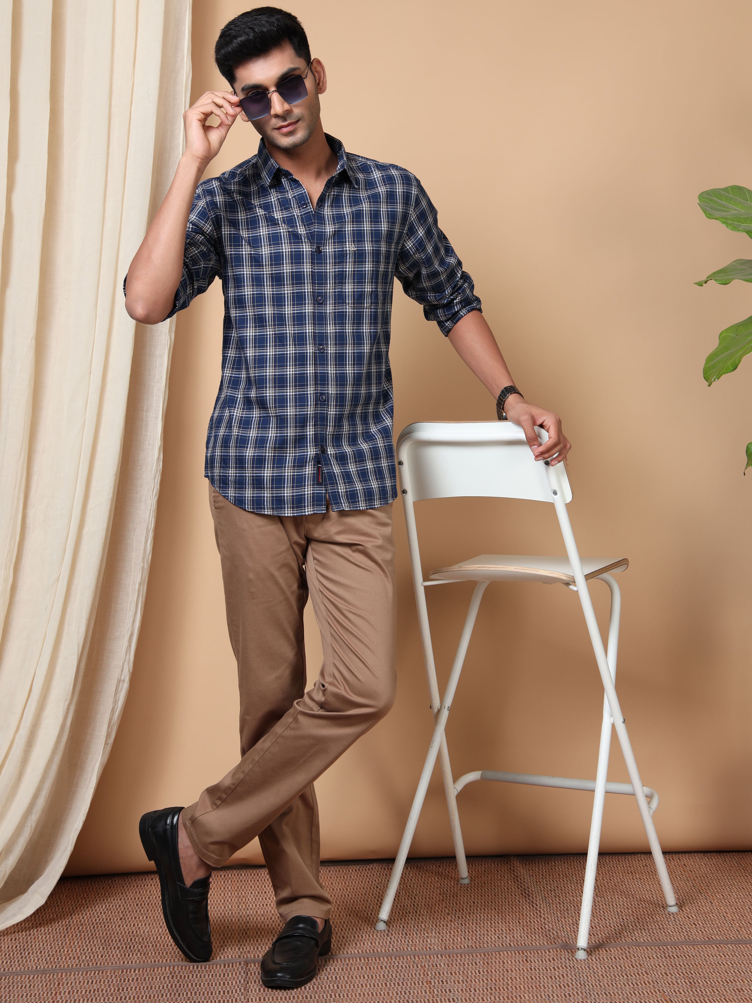 MEN'S NAVY CHECKS SLIM FIT SHIRT