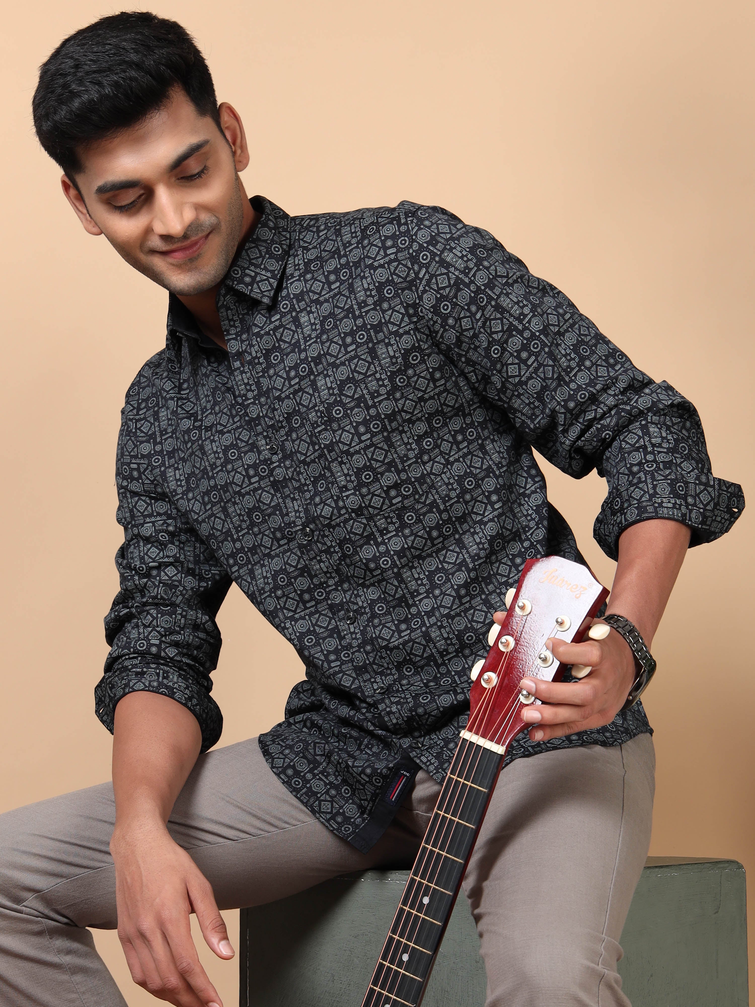 MEN'S BLACK PRINT SLIM FIT SHIRT