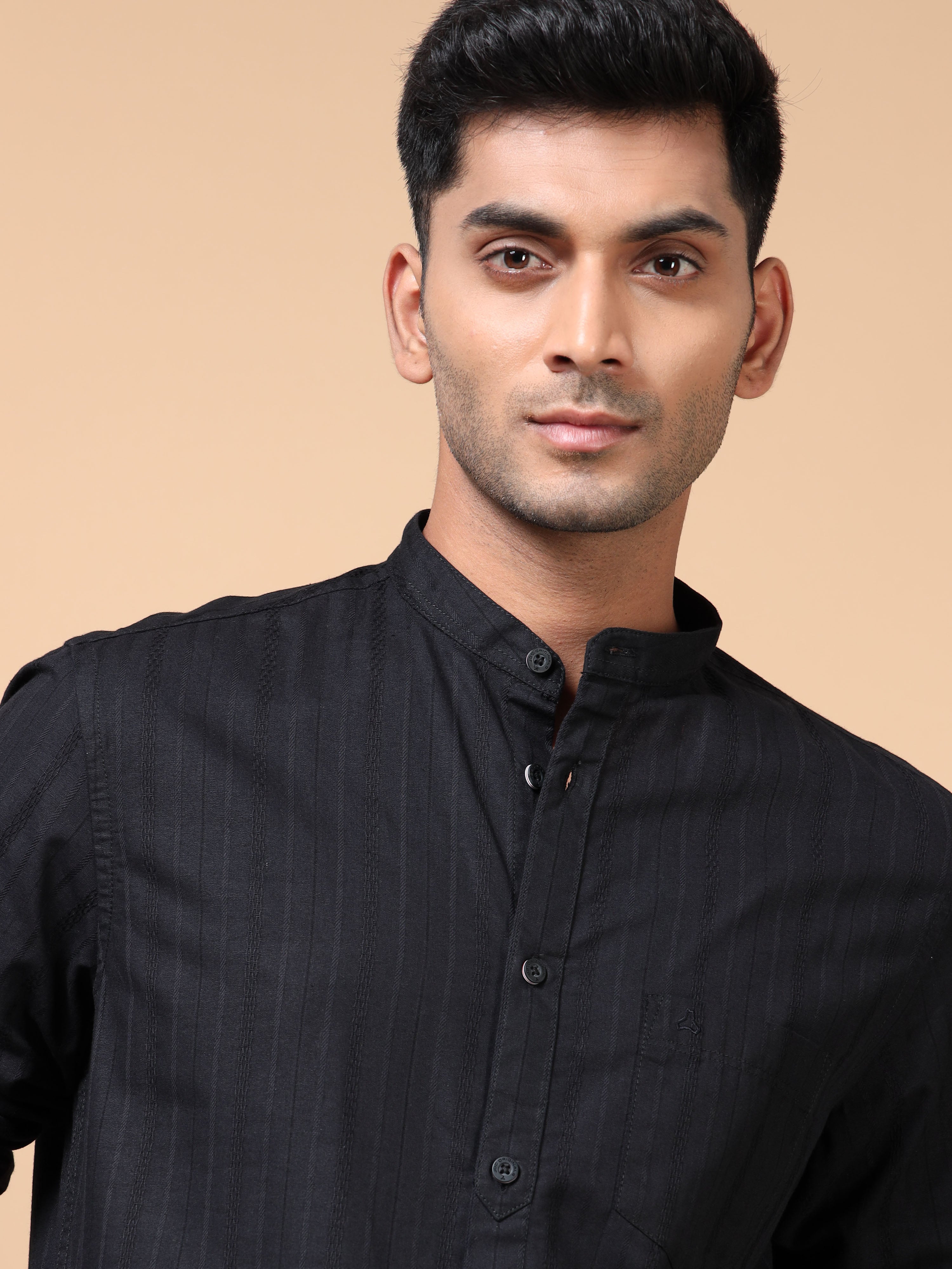 MEN'S BLACK STRIPES SLIM FIT SHIRT