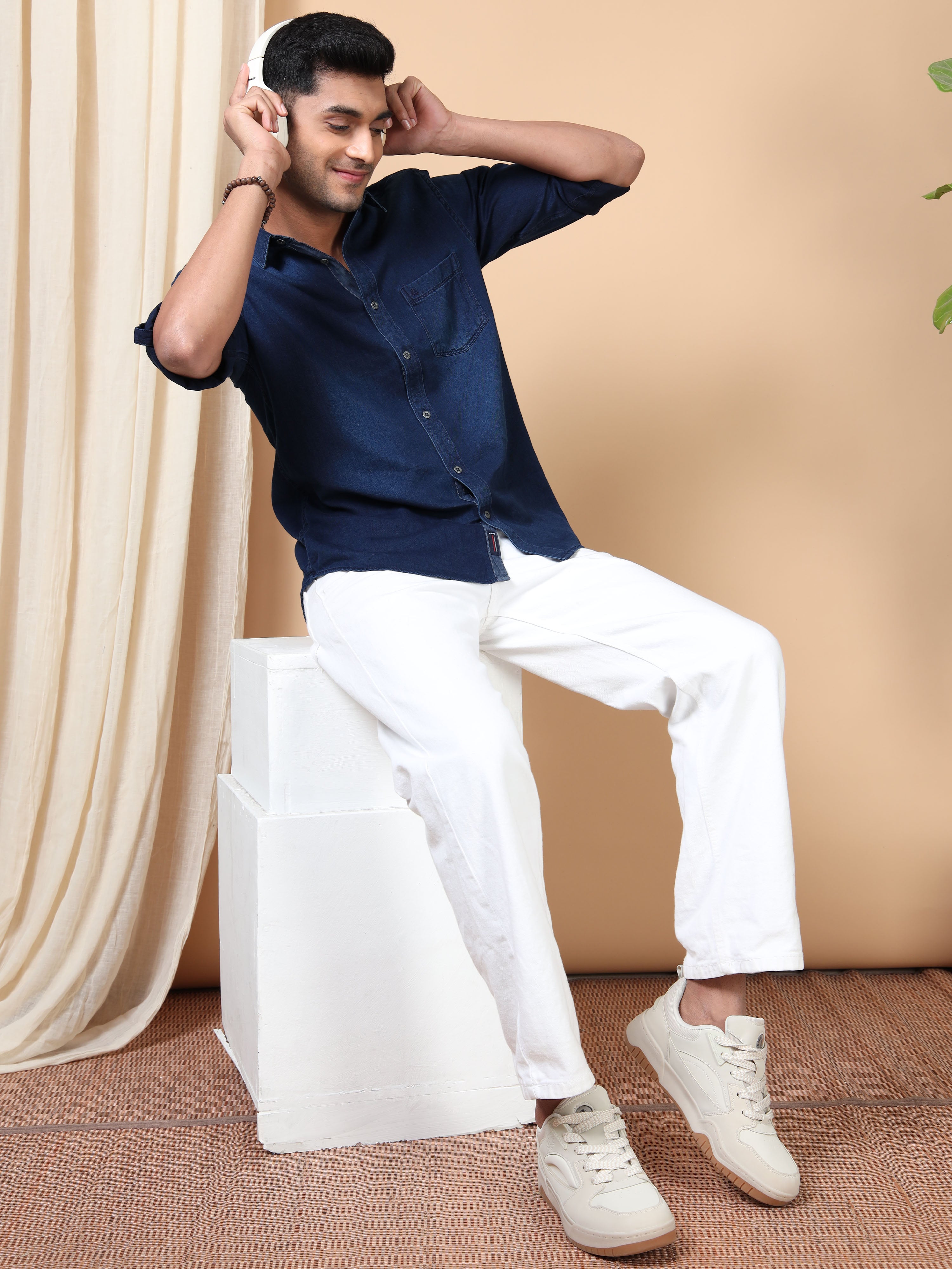 MEN'S NAVY SOLID SLIM FIT SHIRT