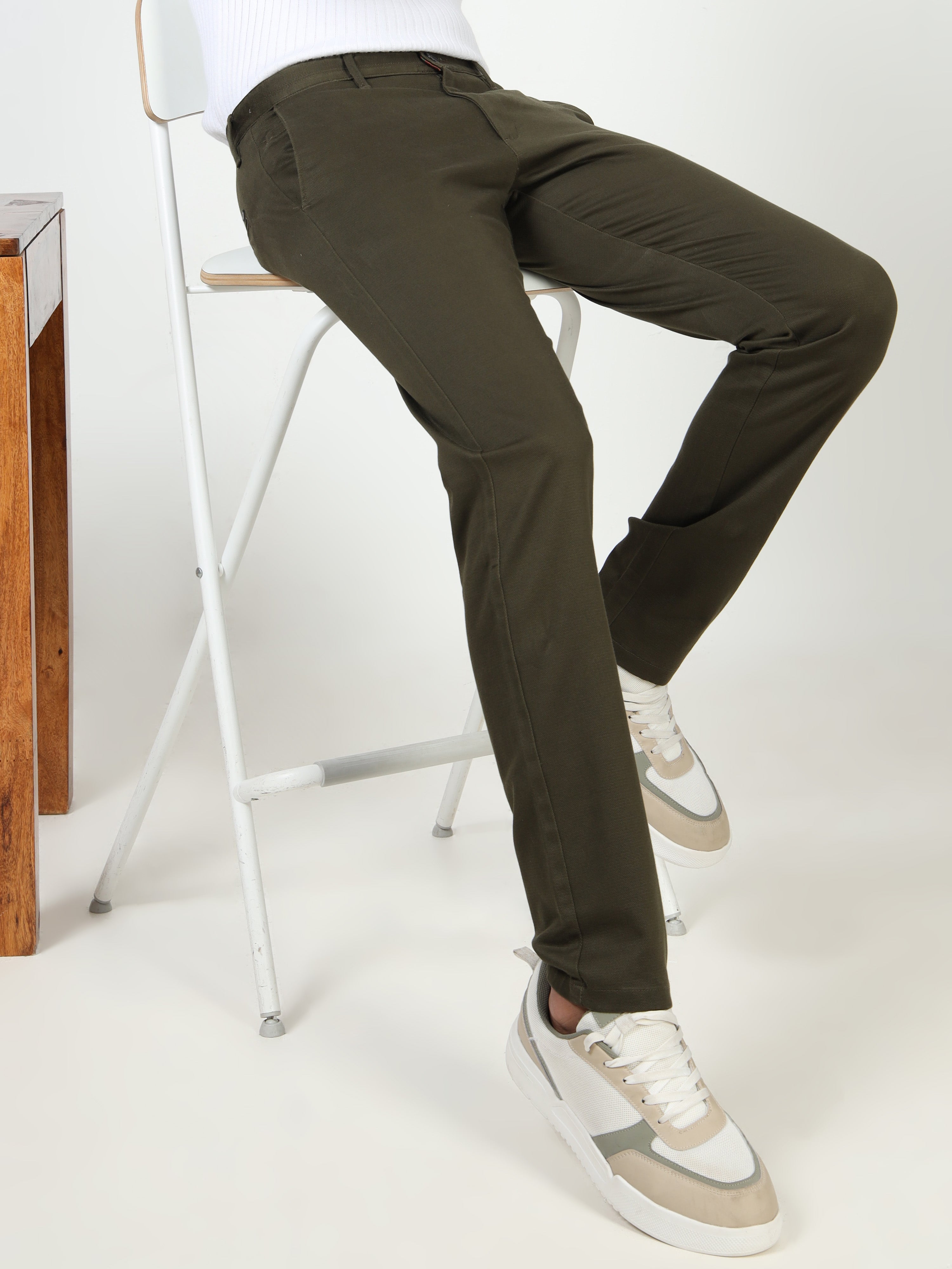 MEN'S OLIVE SOLID SLIM FIT TROUSER