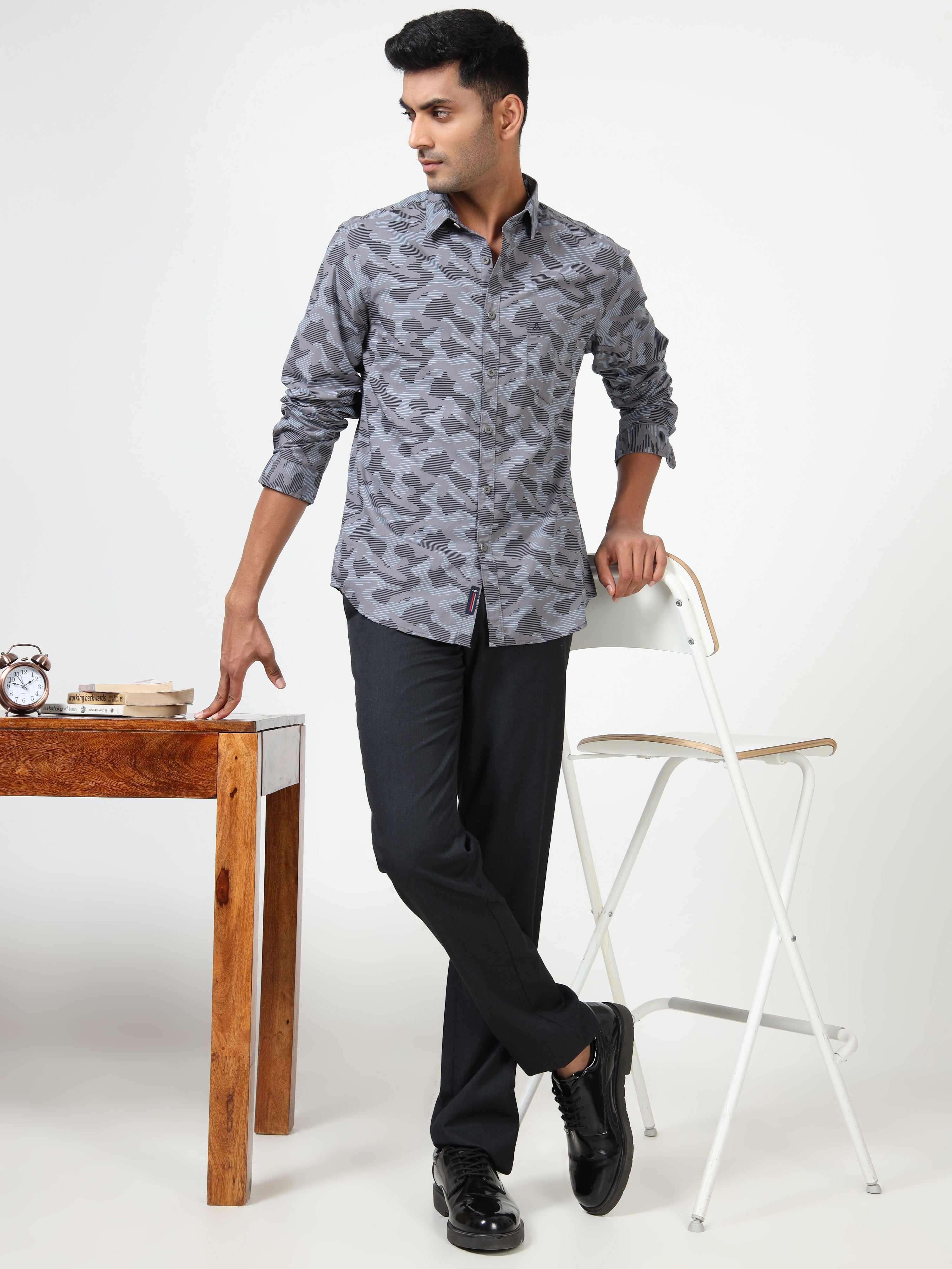 MEN'S BLUE PRINT SLIM FIT SHIRT