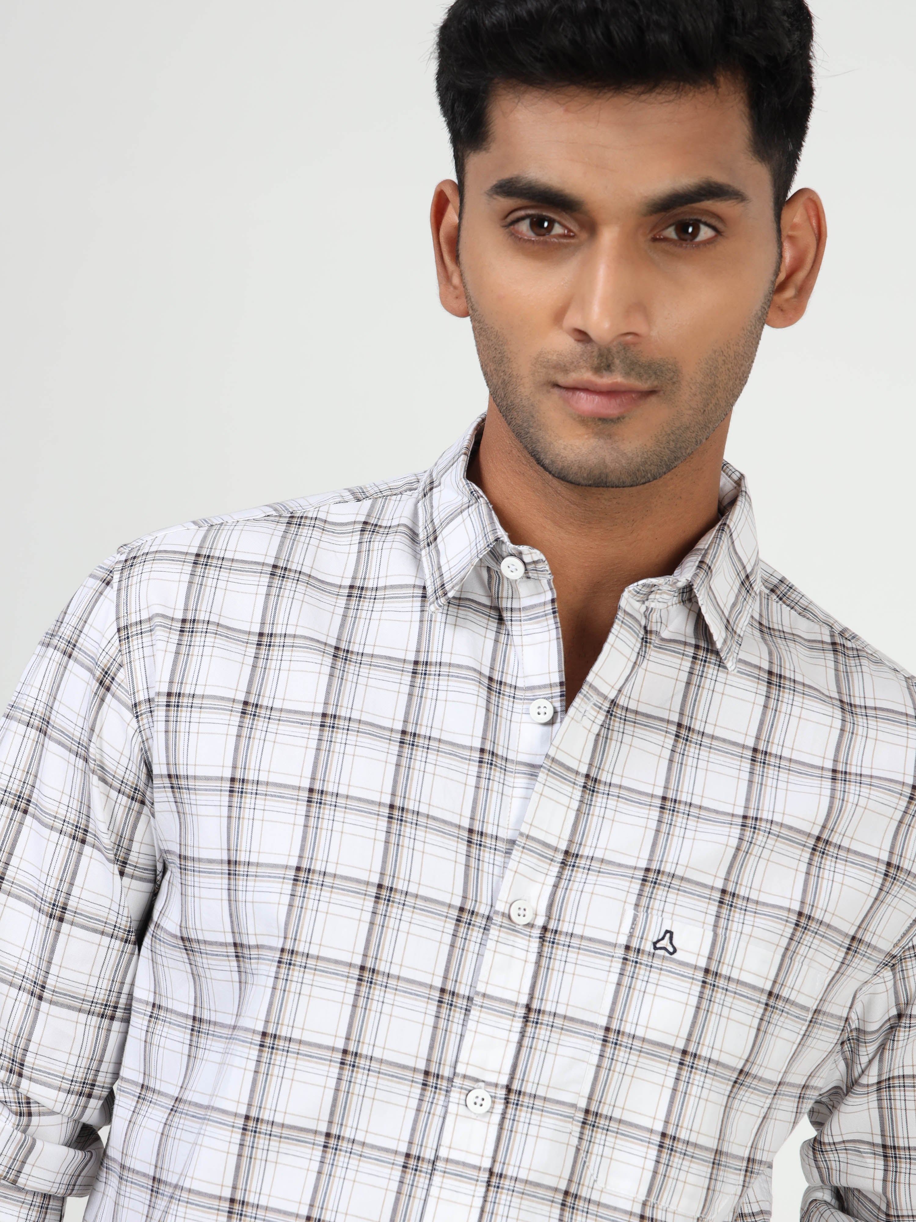 MEN'S WHITE CHECKS SLIM FIT SHIRT