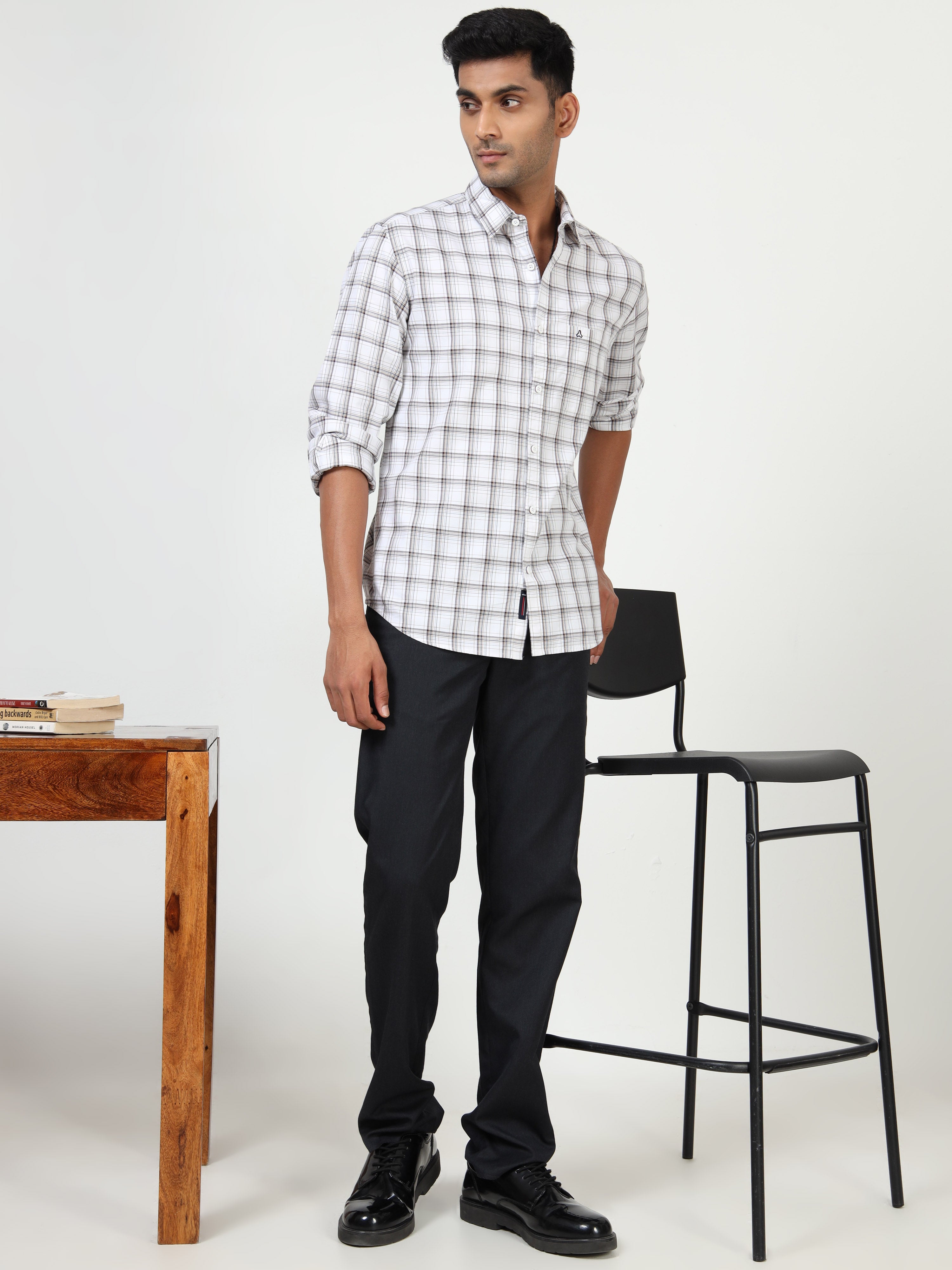 MEN'S WHITE CHECKS SLIM FIT SHIRT