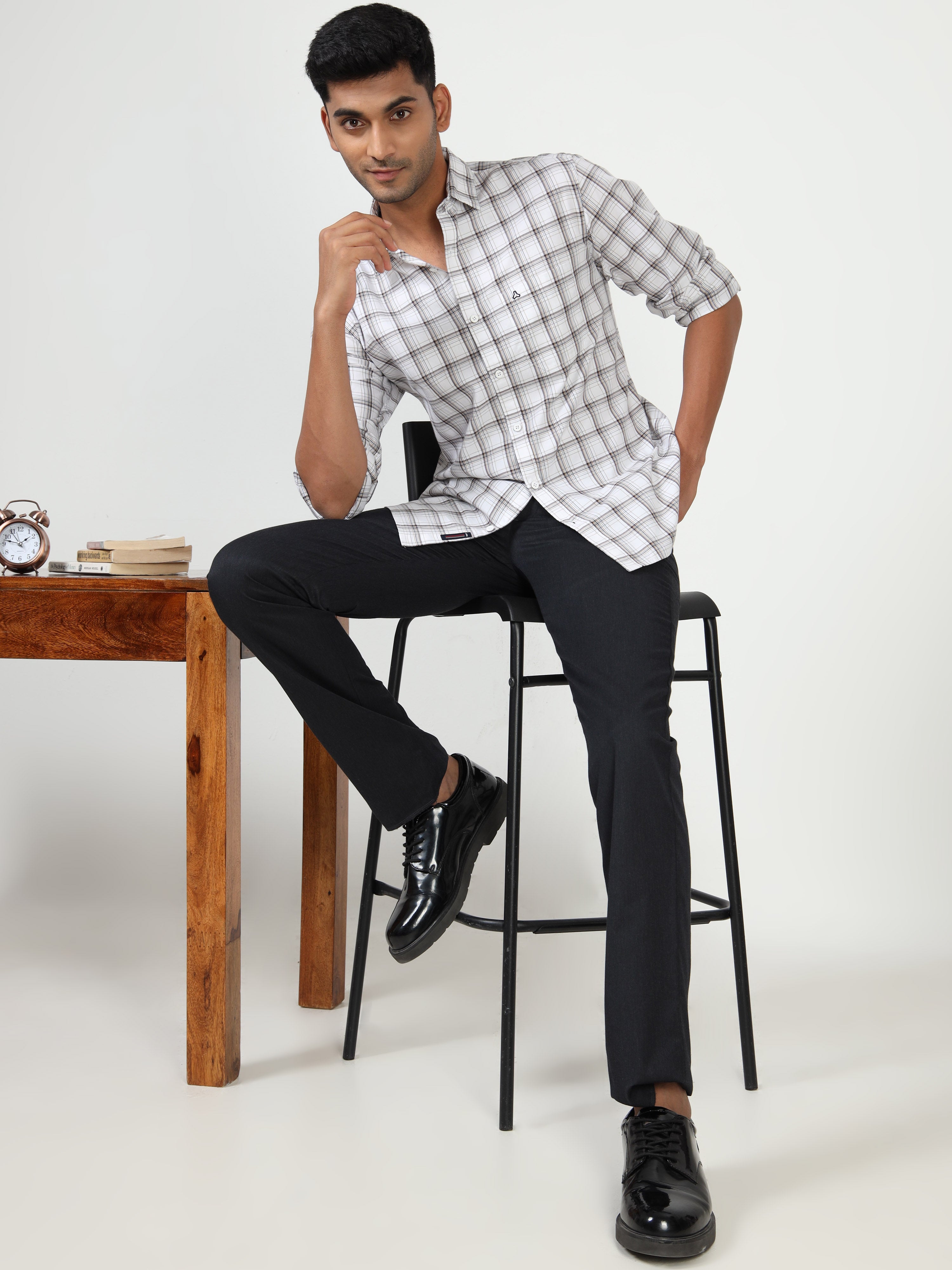 MEN'S WHITE CHECKS SLIM FIT SHIRT