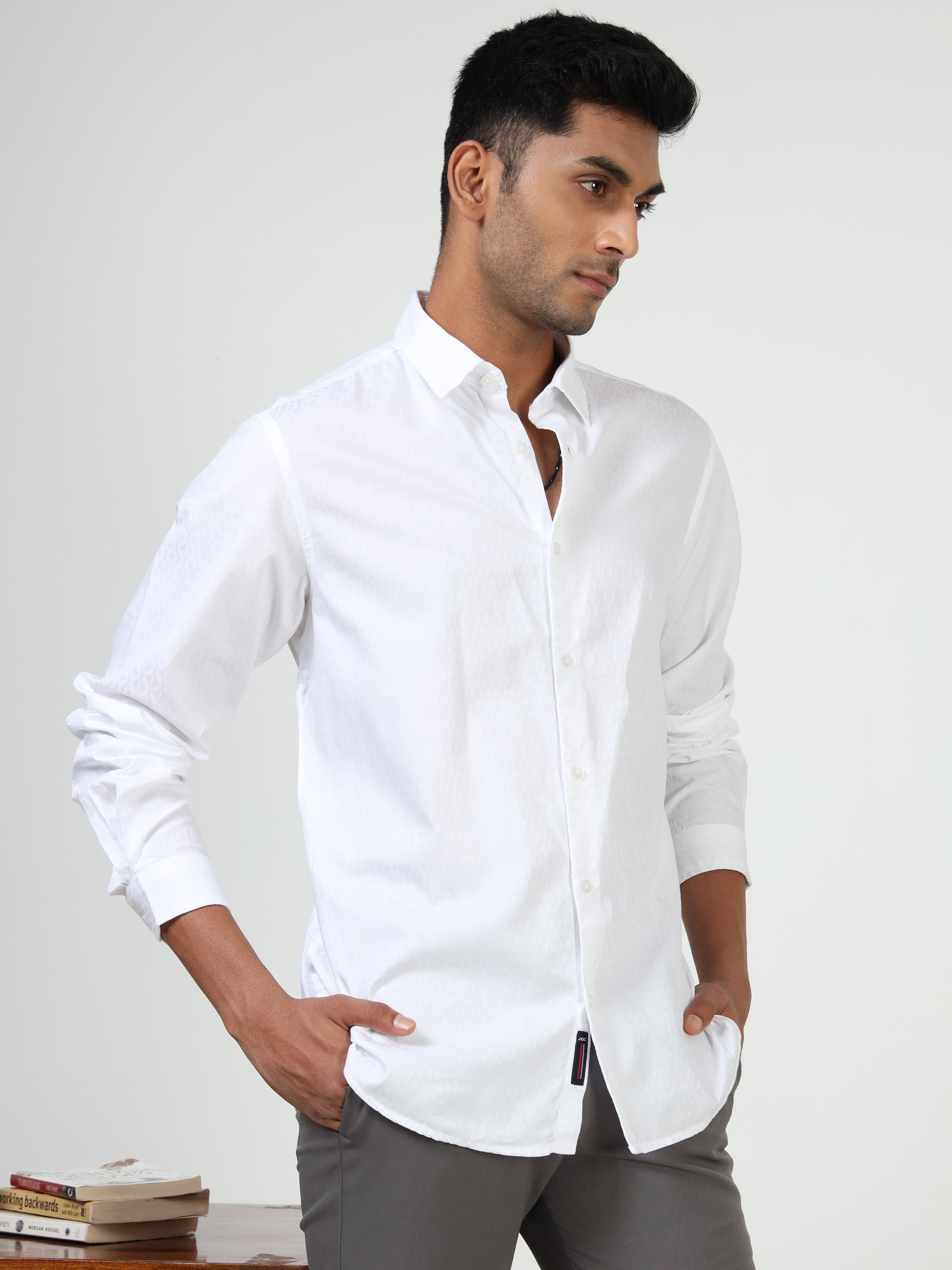 MEN'S WHITE SOLID SLIM FIT SHIRT