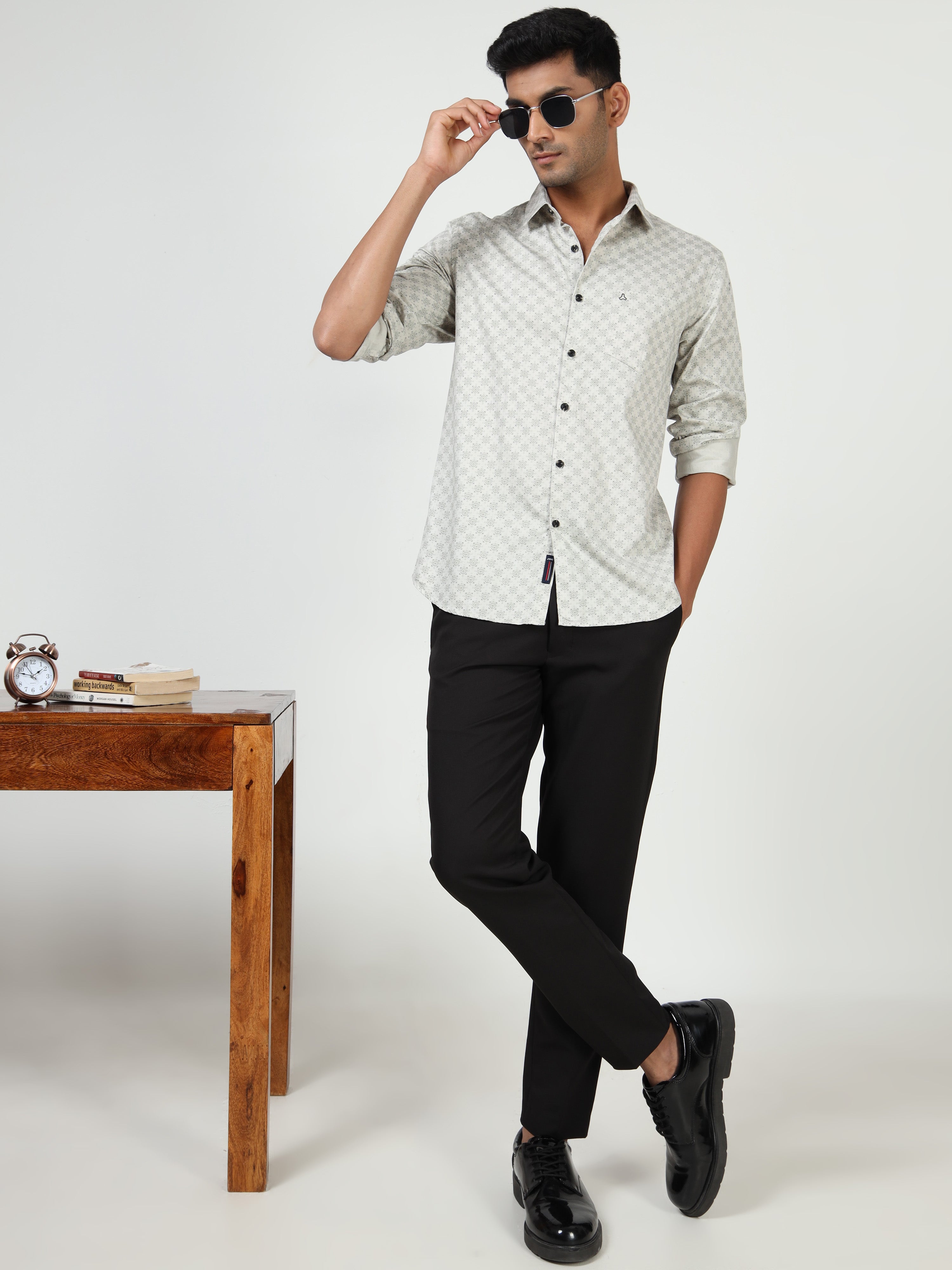 MEN'S LT.GREY PRINT SLIM FIT SHIRT