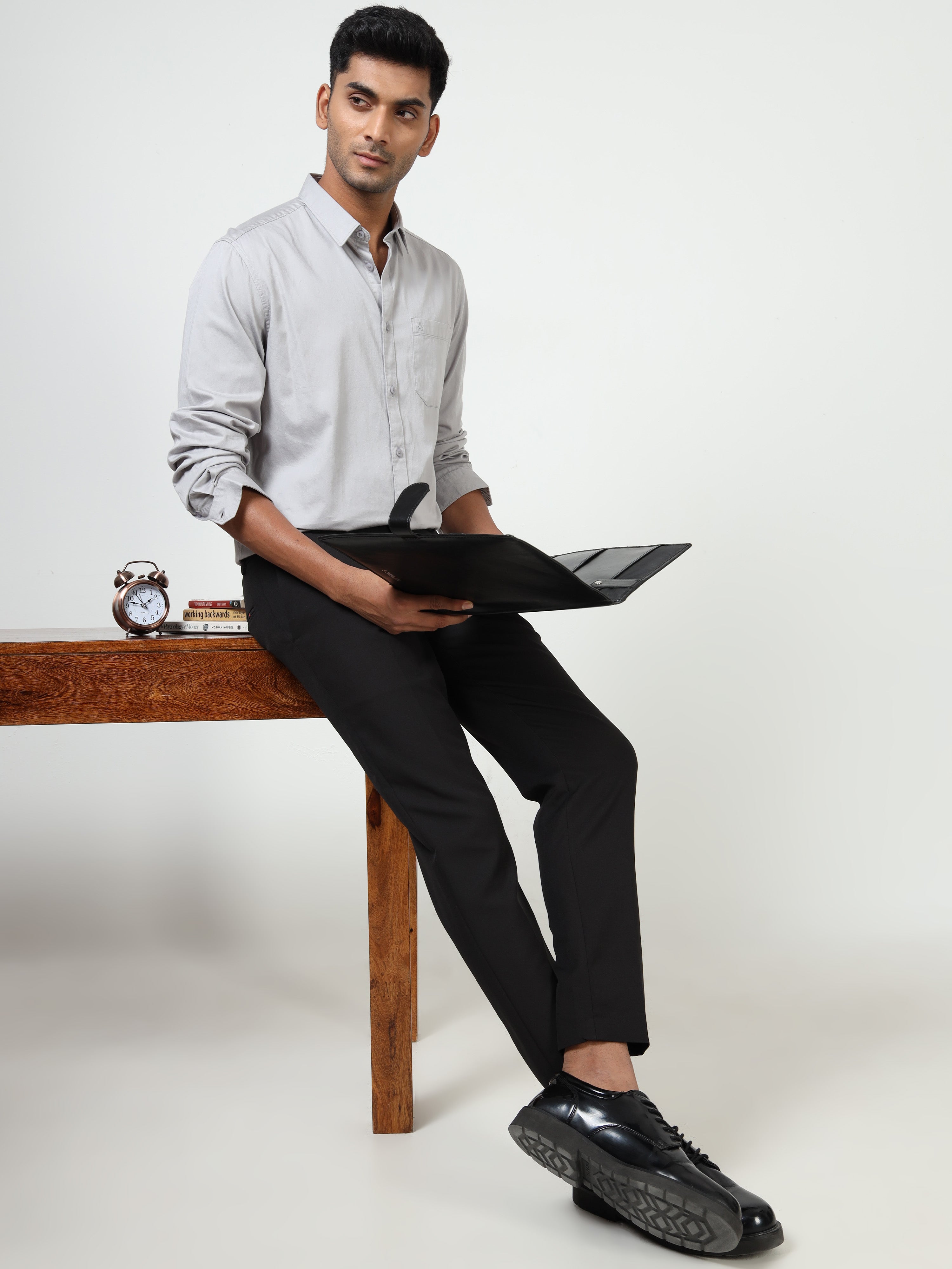 MEN'S GREY SOLID SLIM FIT SHIRT