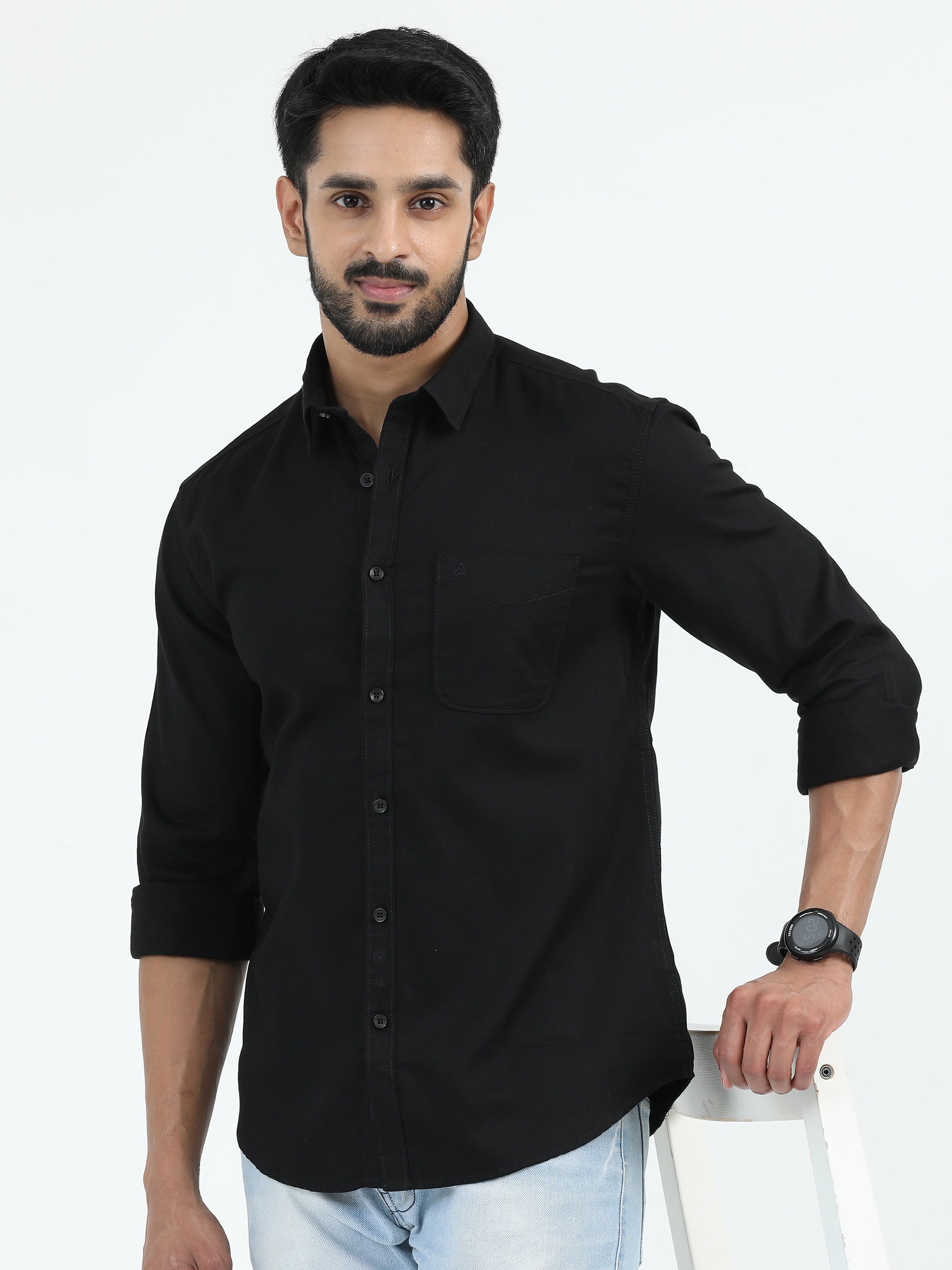 MEN'S BLACK SOLID SLIM FIT SHIRT