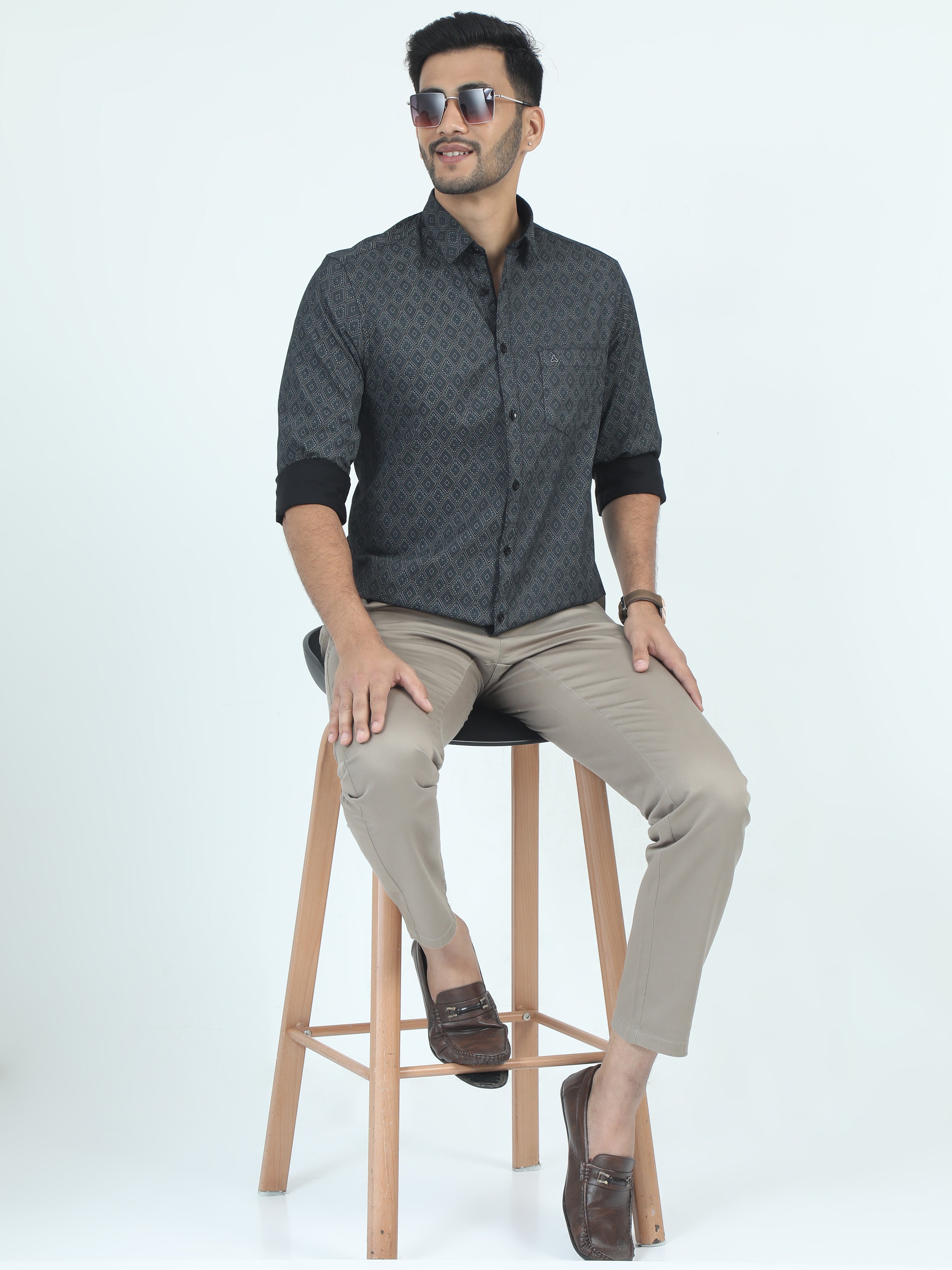 MEN'S BLACK PRINT SLIM FIT SHIRT