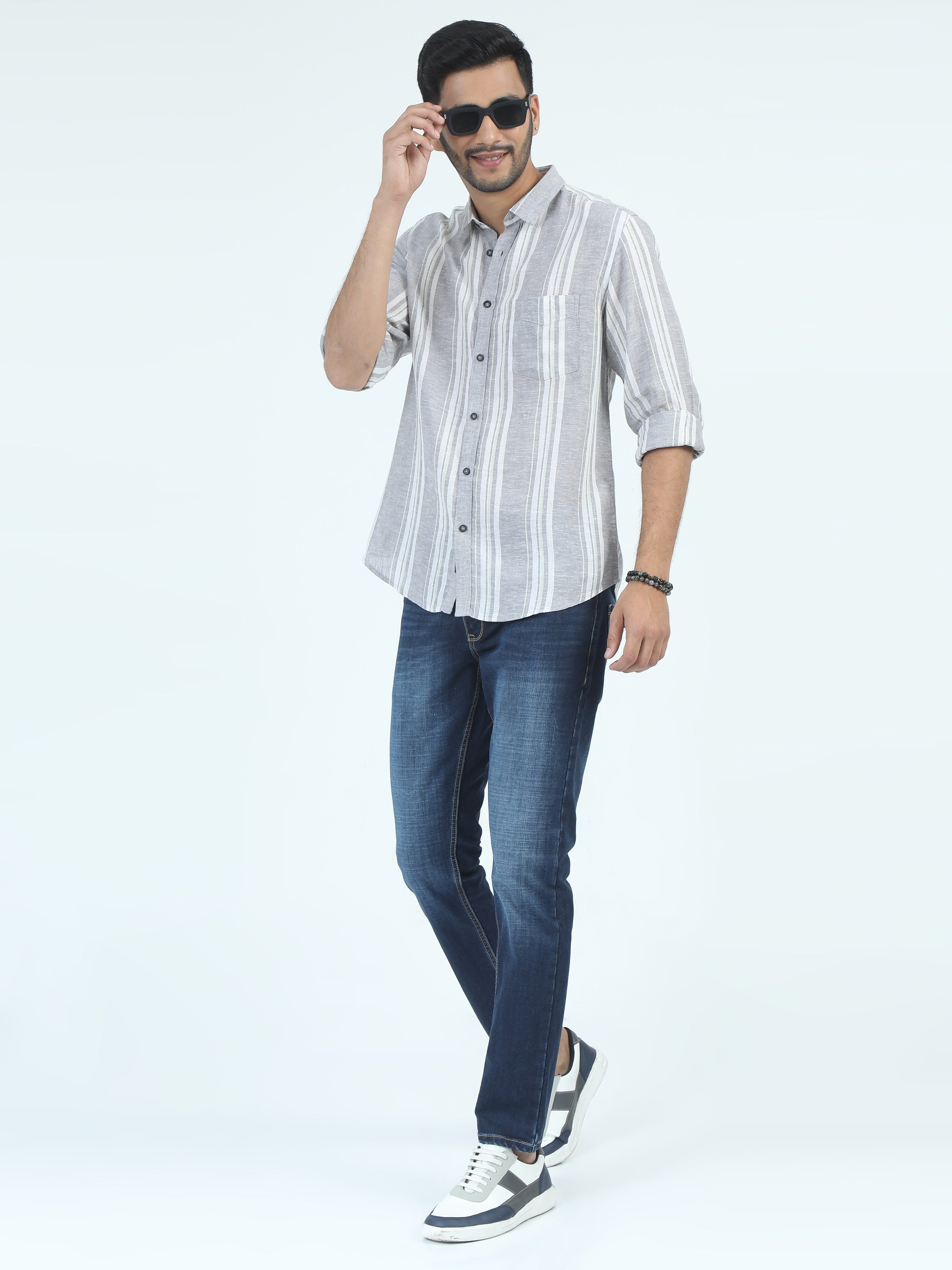 MEN'S BLUE SOLID SLIM FIT JEANS