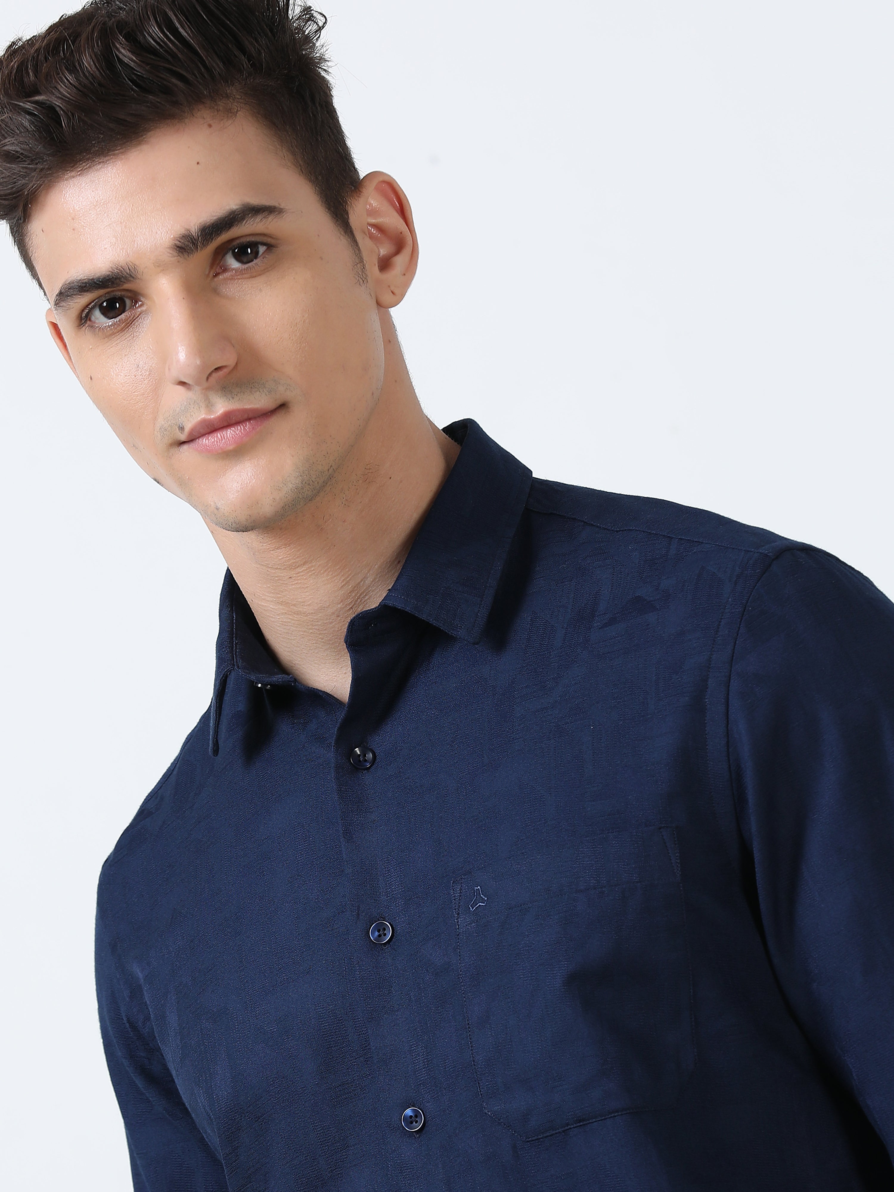 MEN'S NAVY-SOLID SLIM FIT SHIRT