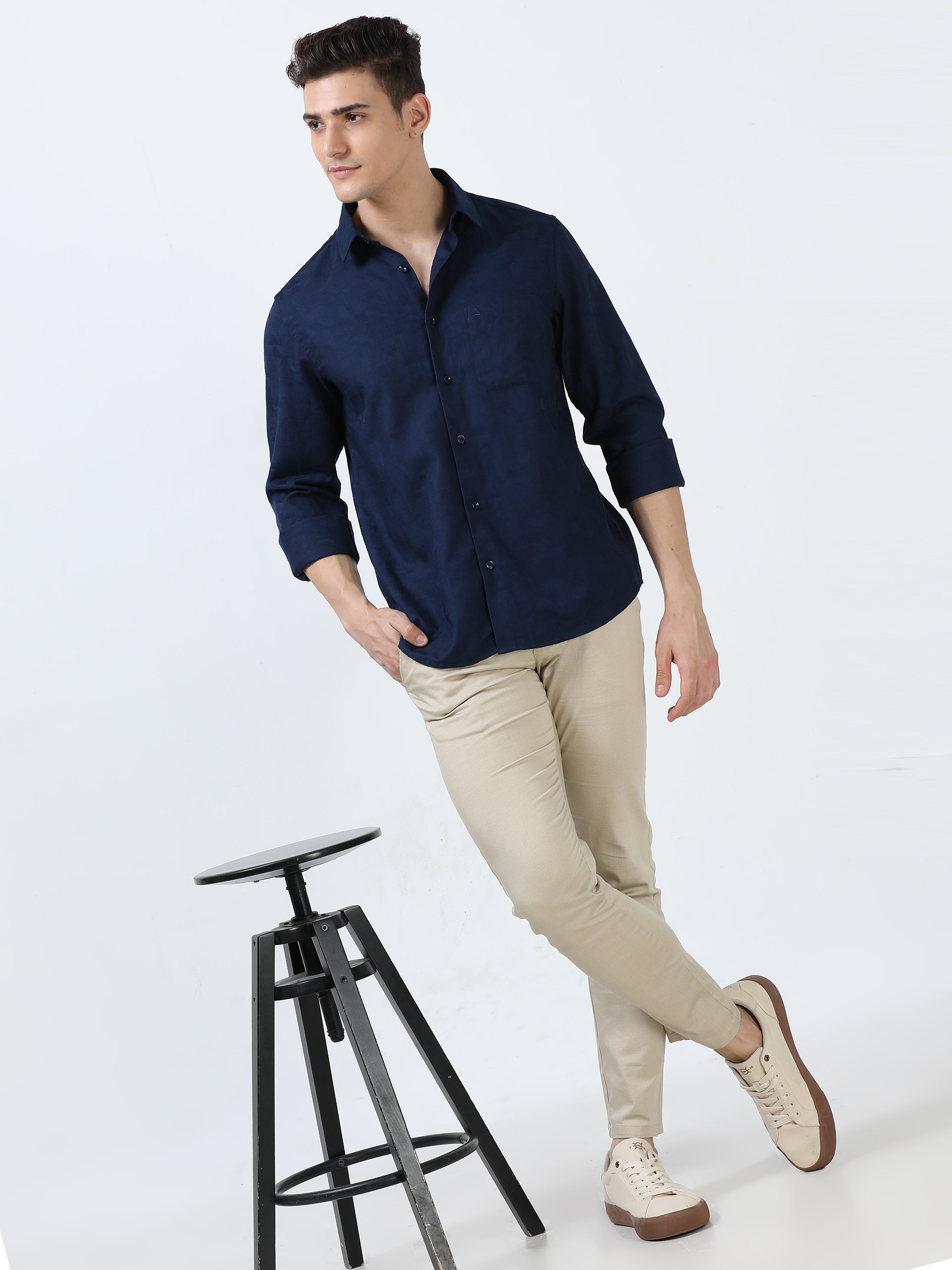 MEN'S NAVY-SOLID SLIM FIT SHIRT