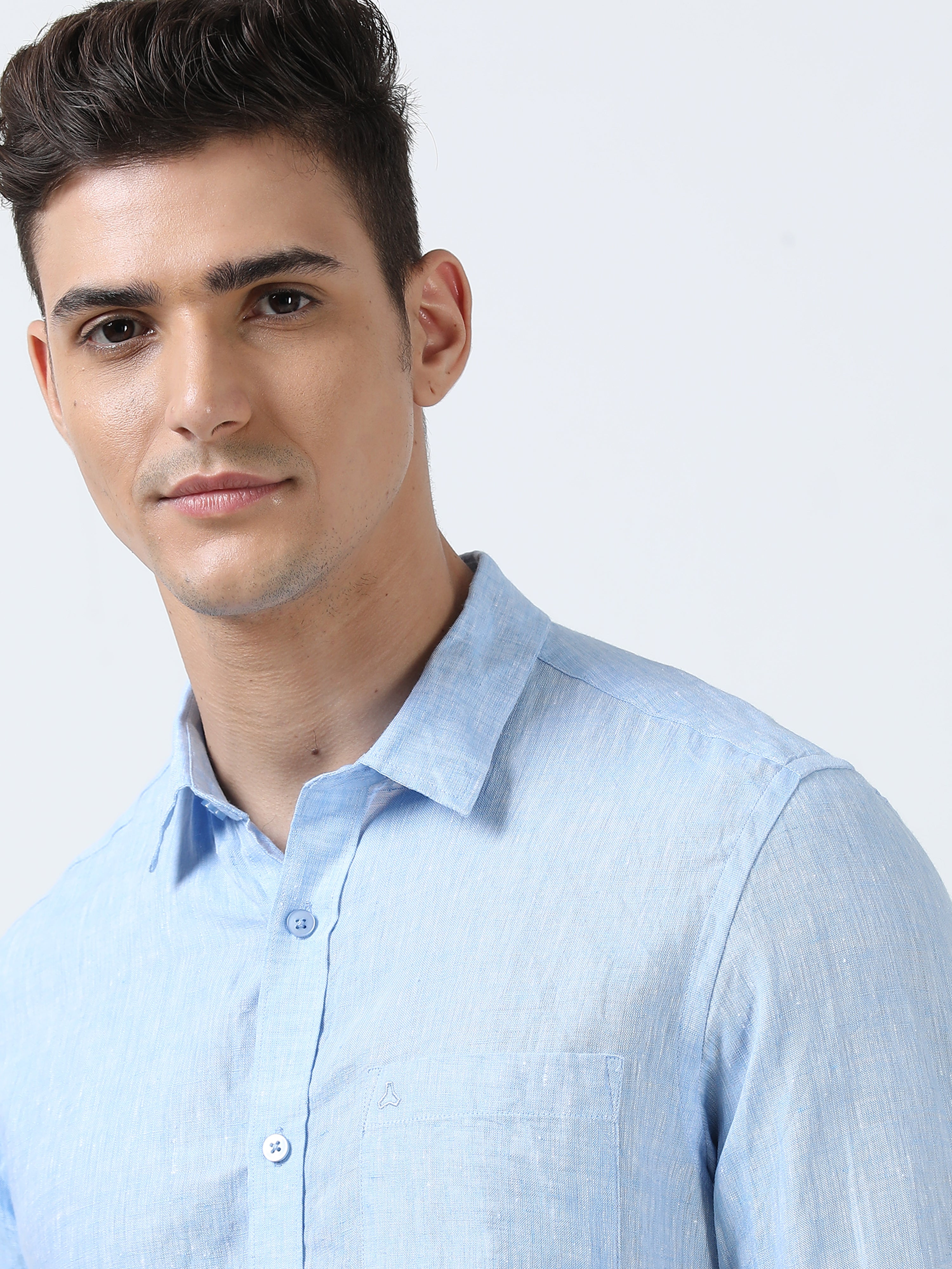MEN'S LINEN SKY BLUE SOLID SLIM FIT SHIRT