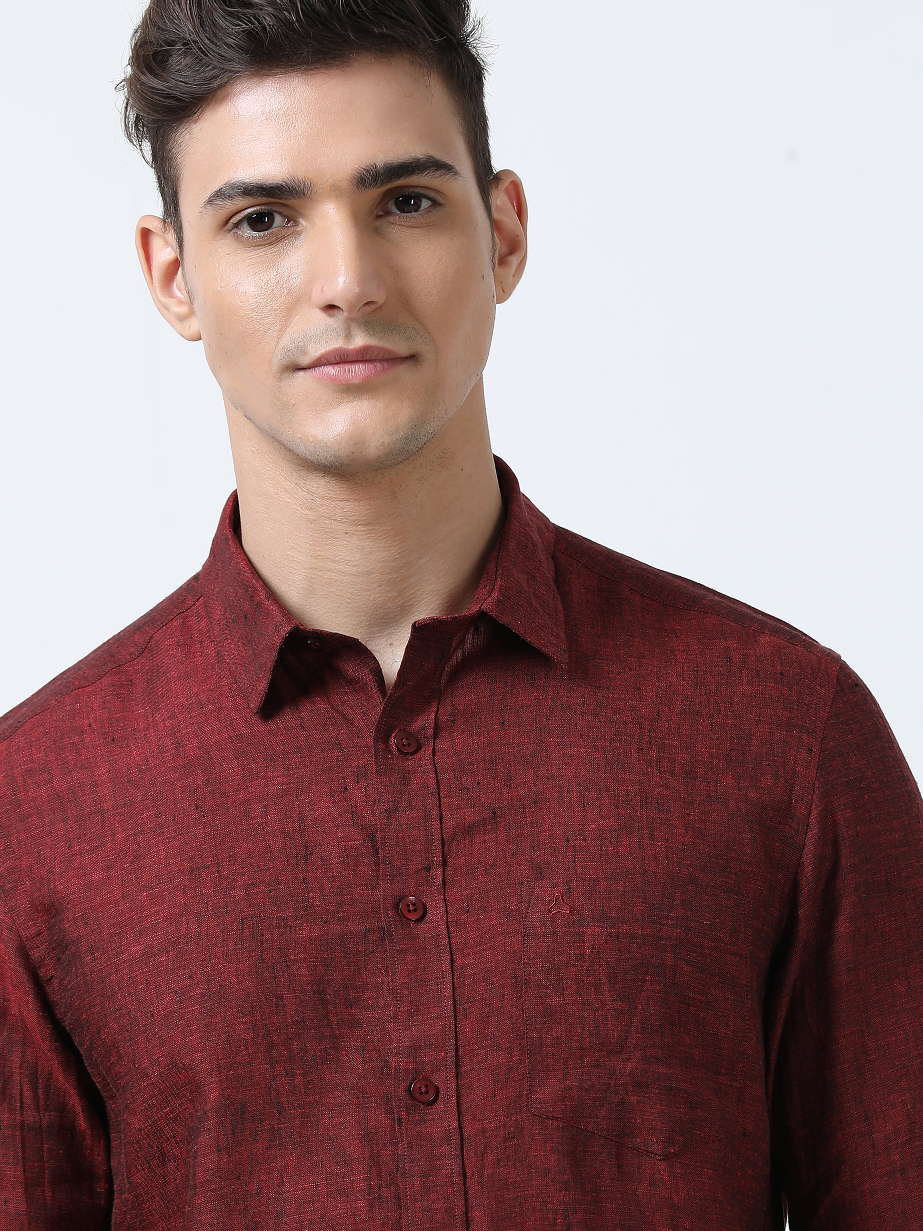 MEN'S LINEN MAROON SOLID SLIM FIT SHIRT