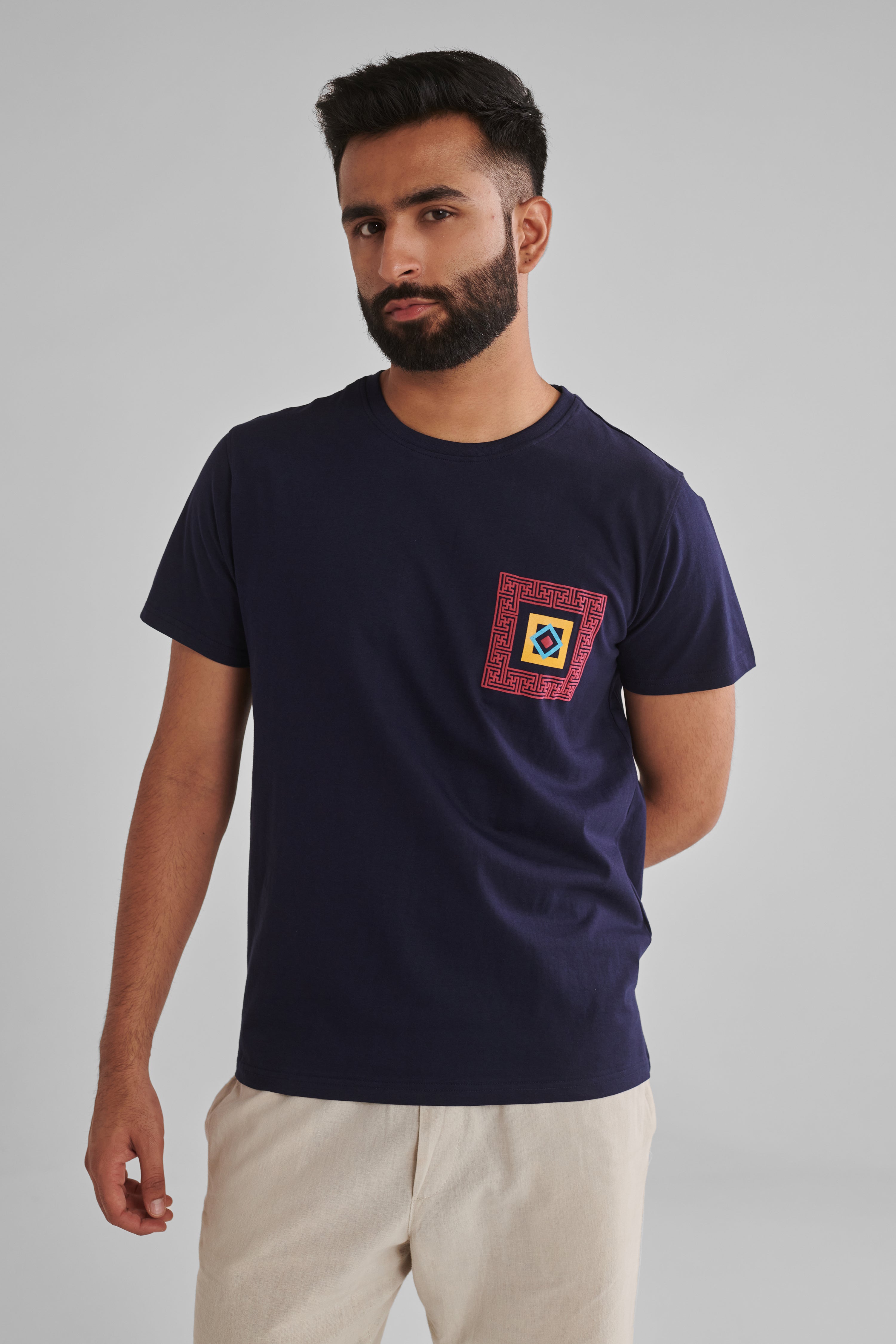 MEN'S NAVY SLIM FIT T SHIRT