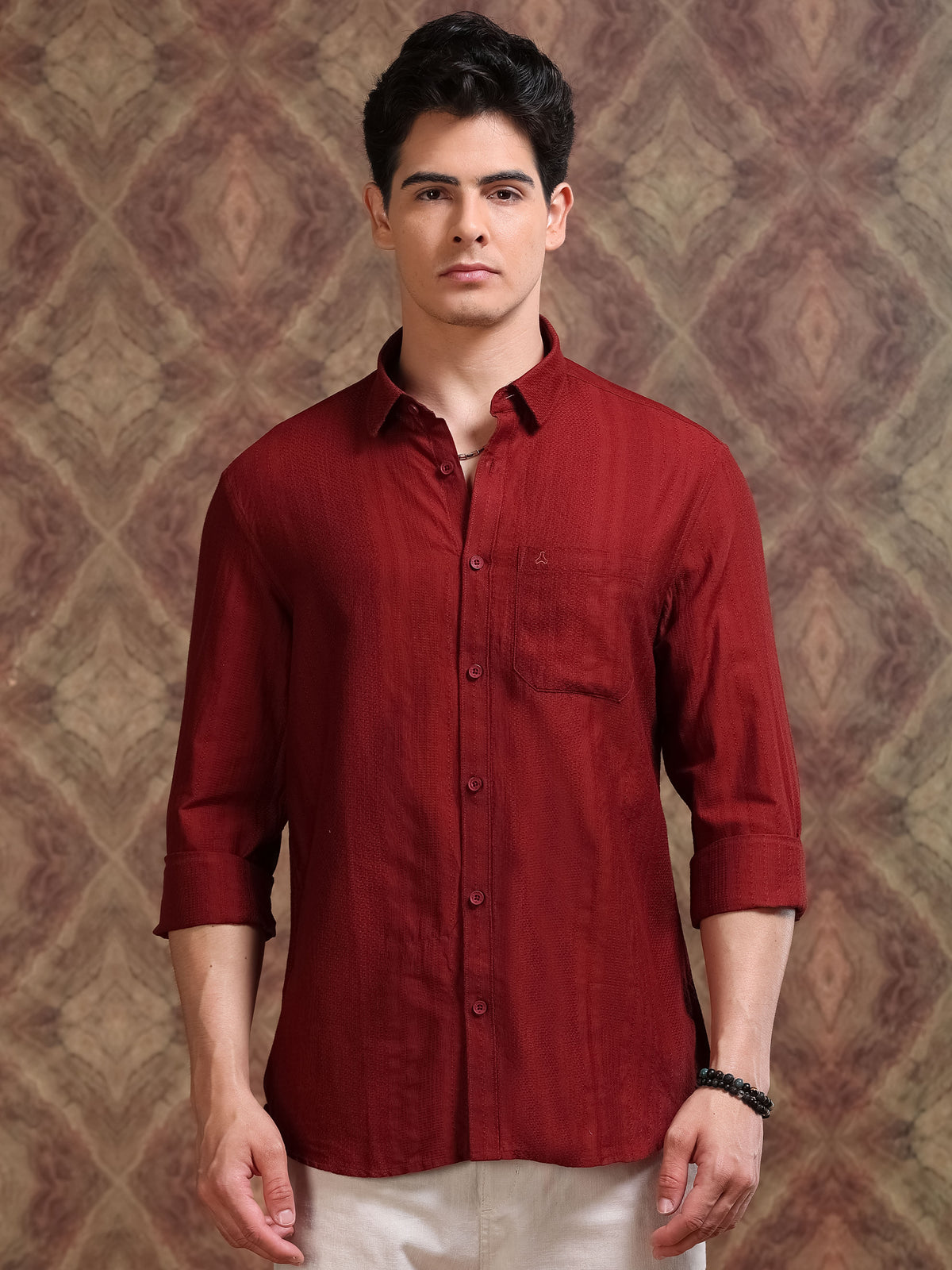 MEN'S BRICK RED SELF DESIGN SLIM FIT SHIRT