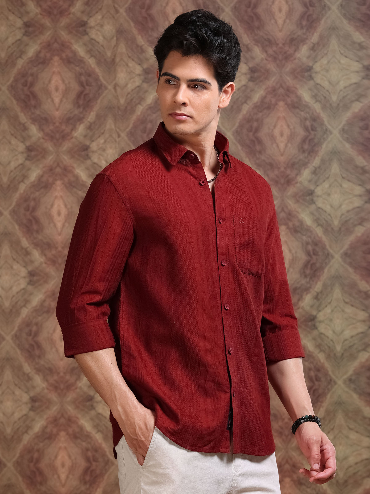 MEN'S BRICK RED SELF DESIGN SLIM FIT SHIRT