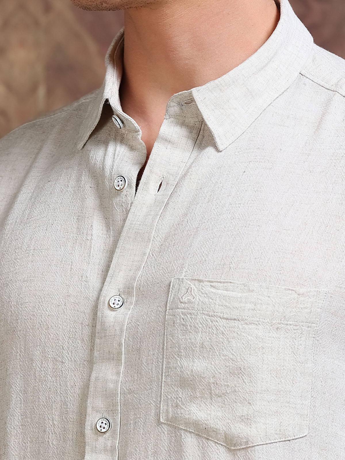 MEN'S NATURAL SOLID SLIM FIT SHIRT