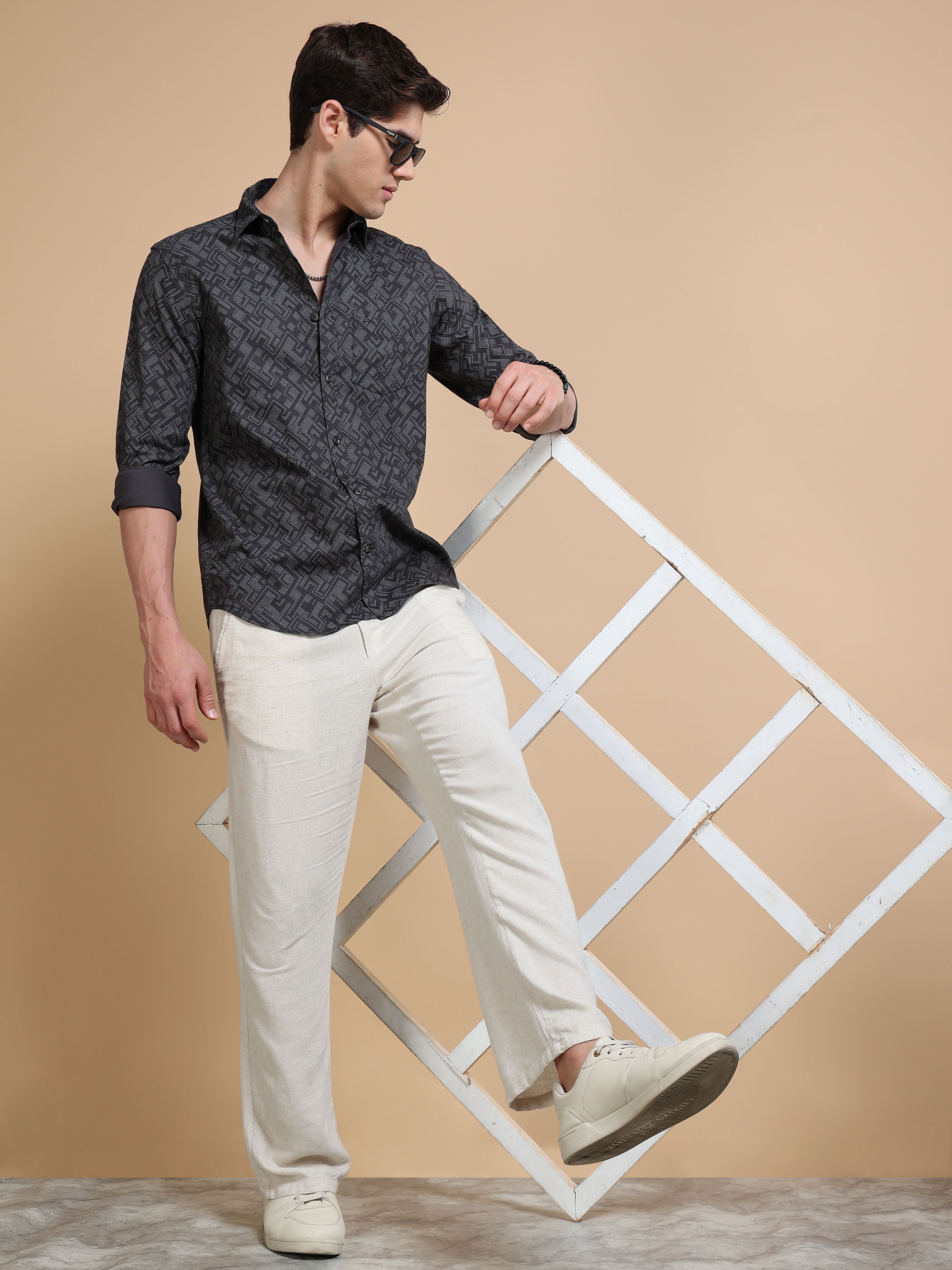 MEN'S DK.GREY PRINT SLIM FIT SHIRT