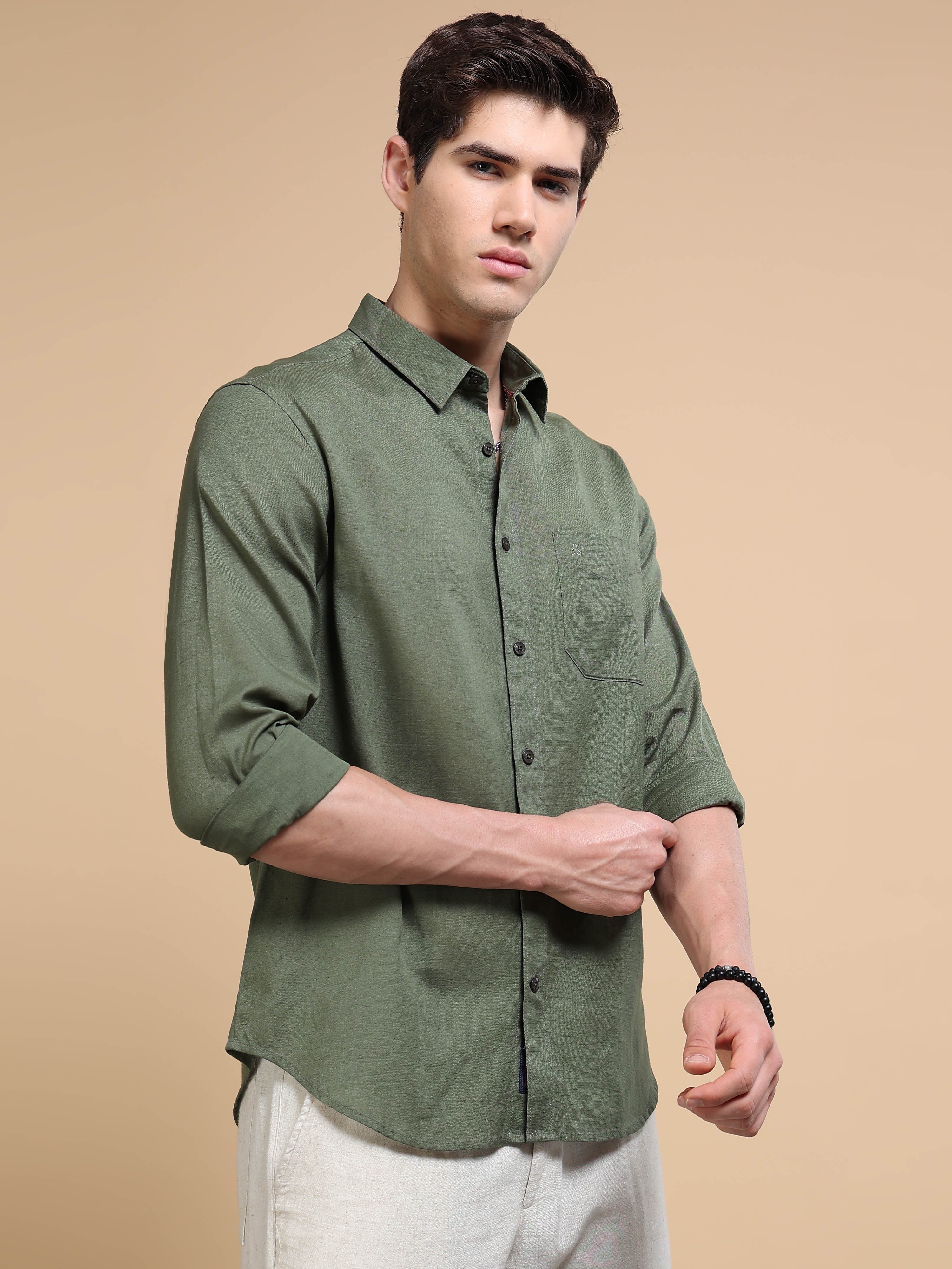 MEN'S OLIVE SOLID SLIM FIT SHIRT