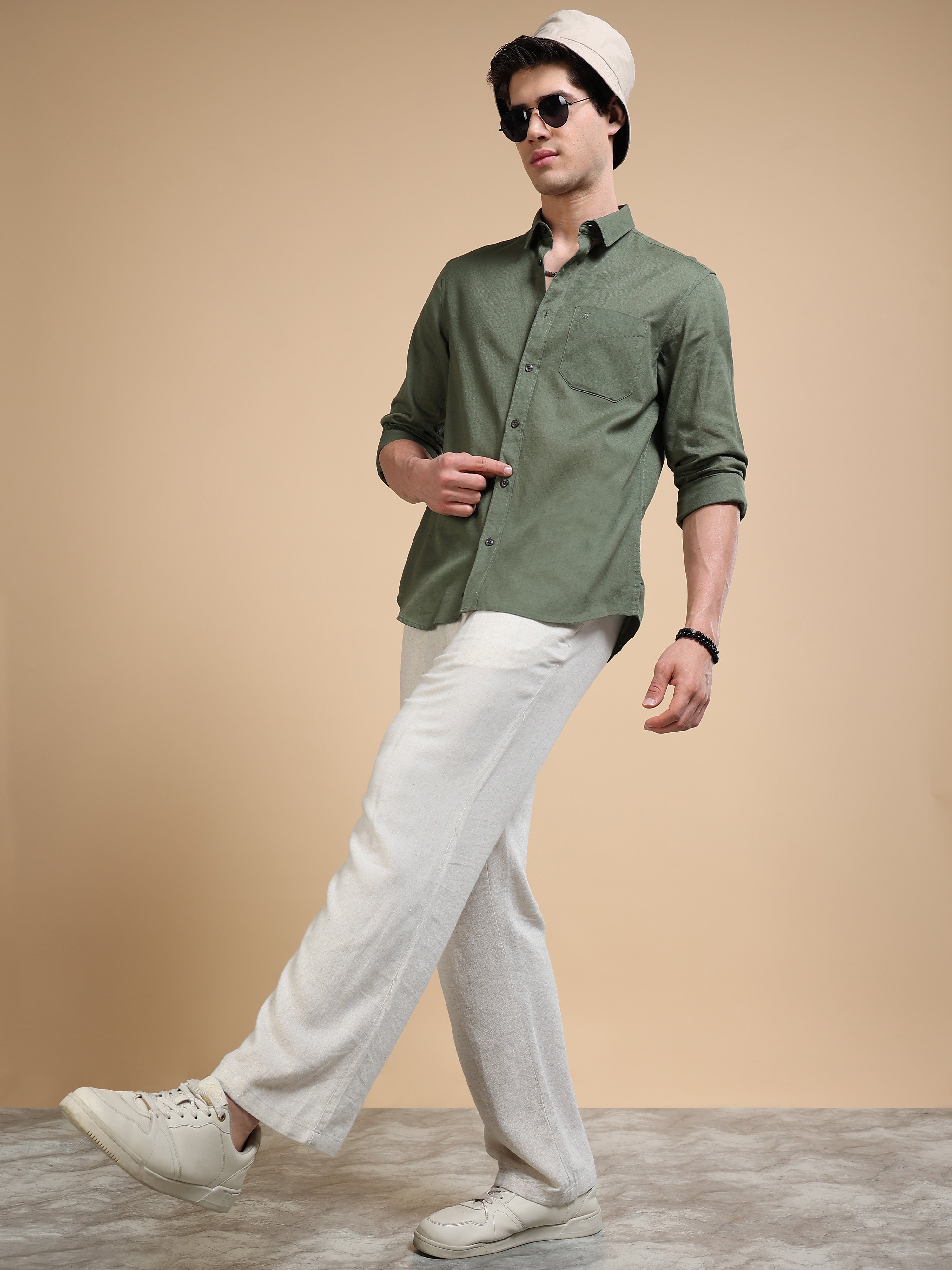 MEN'S OLIVE SOLID SLIM FIT SHIRT