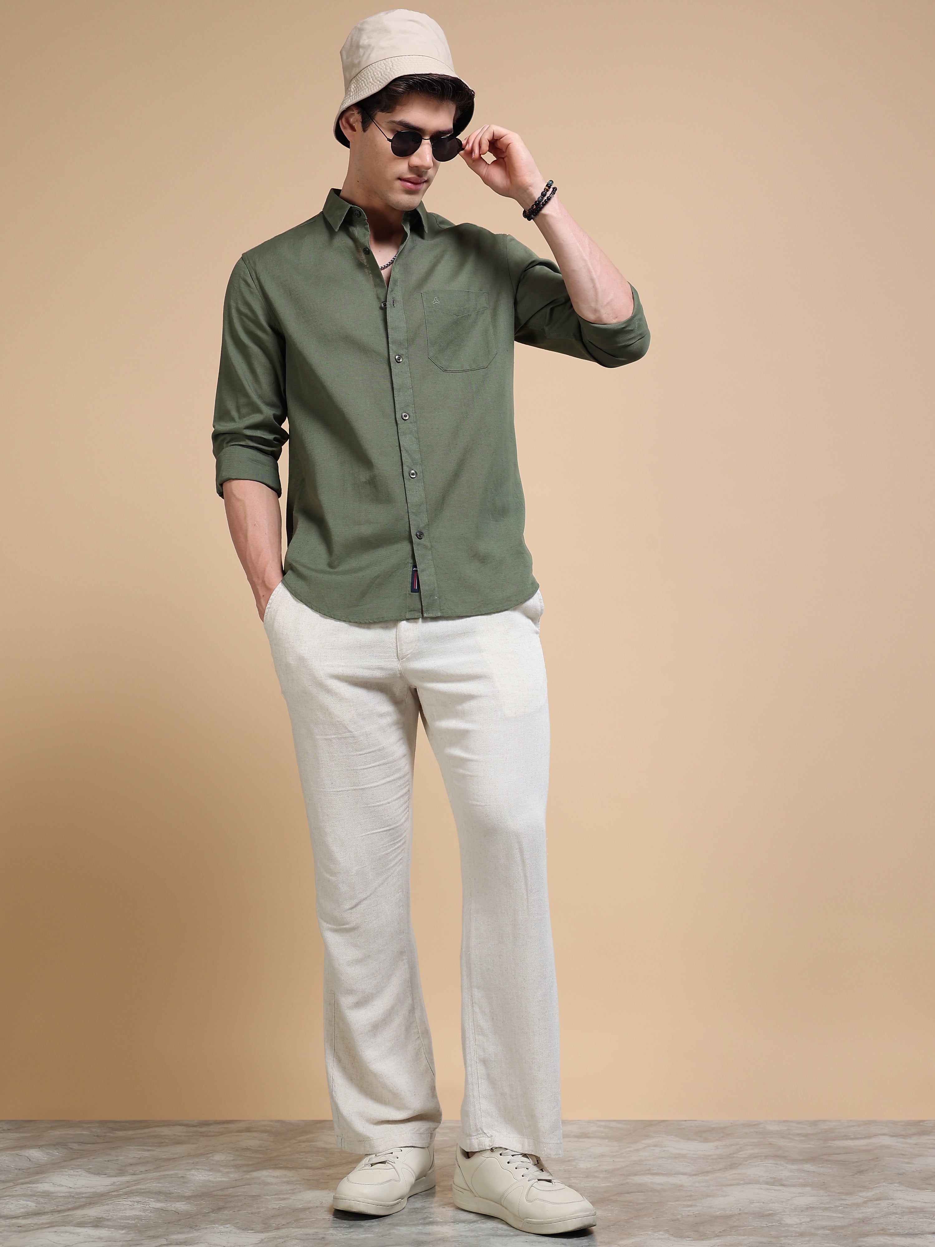 MEN'S OLIVE SOLID SLIM FIT SHIRT