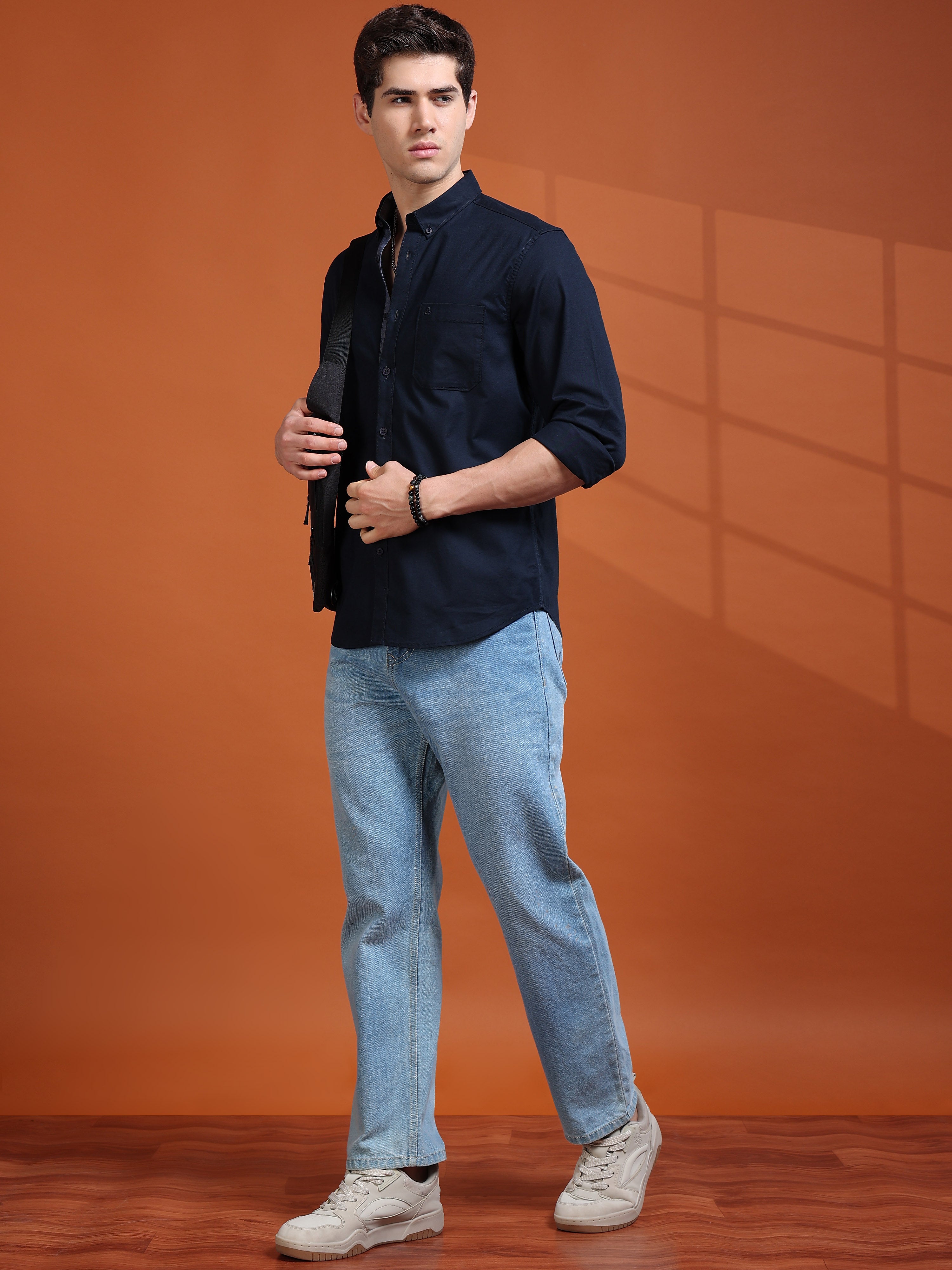 MEN'S NAVY SOLID SLIM FIT SHIRT