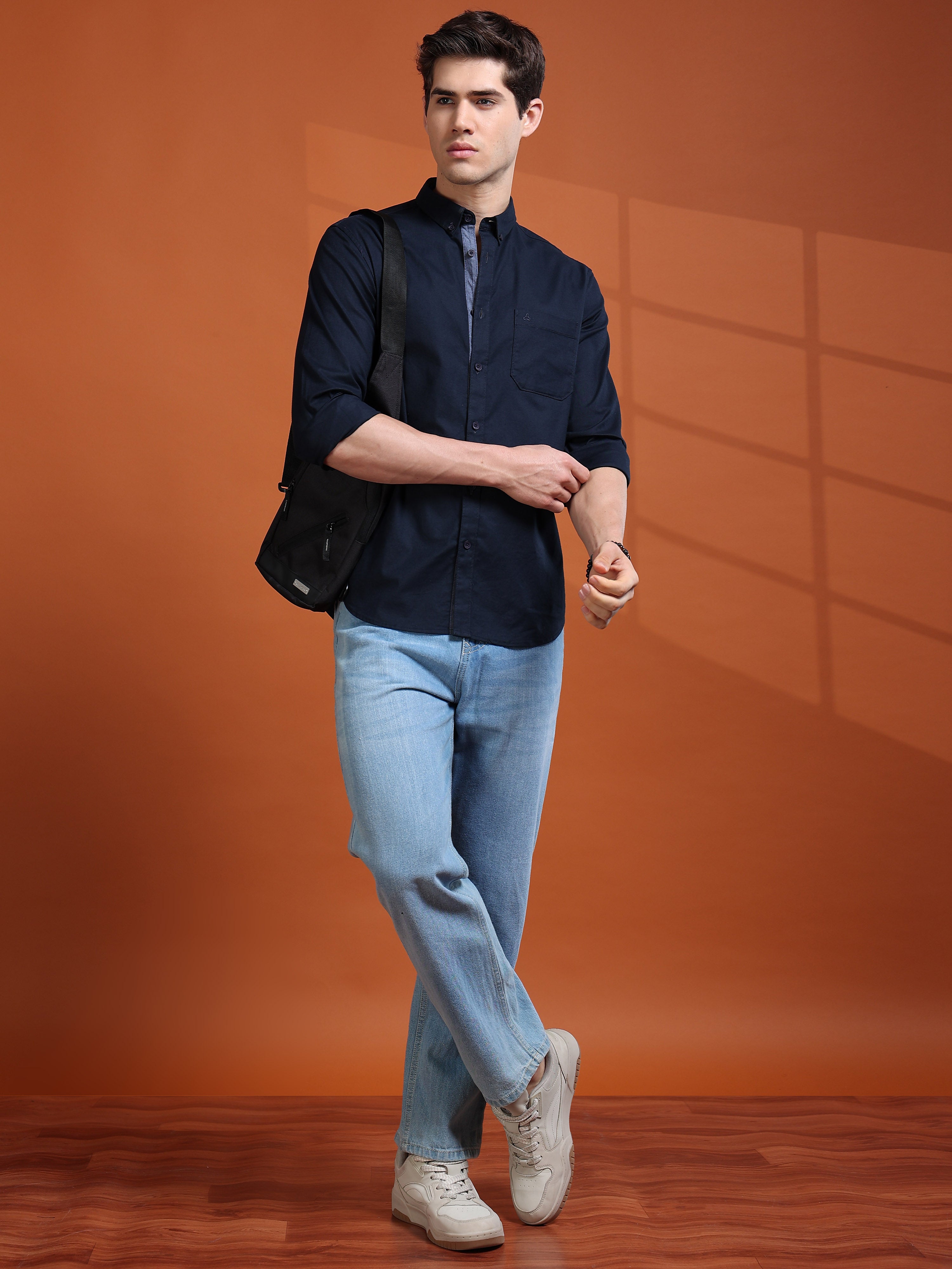 MEN'S NAVY SOLID SLIM FIT SHIRT