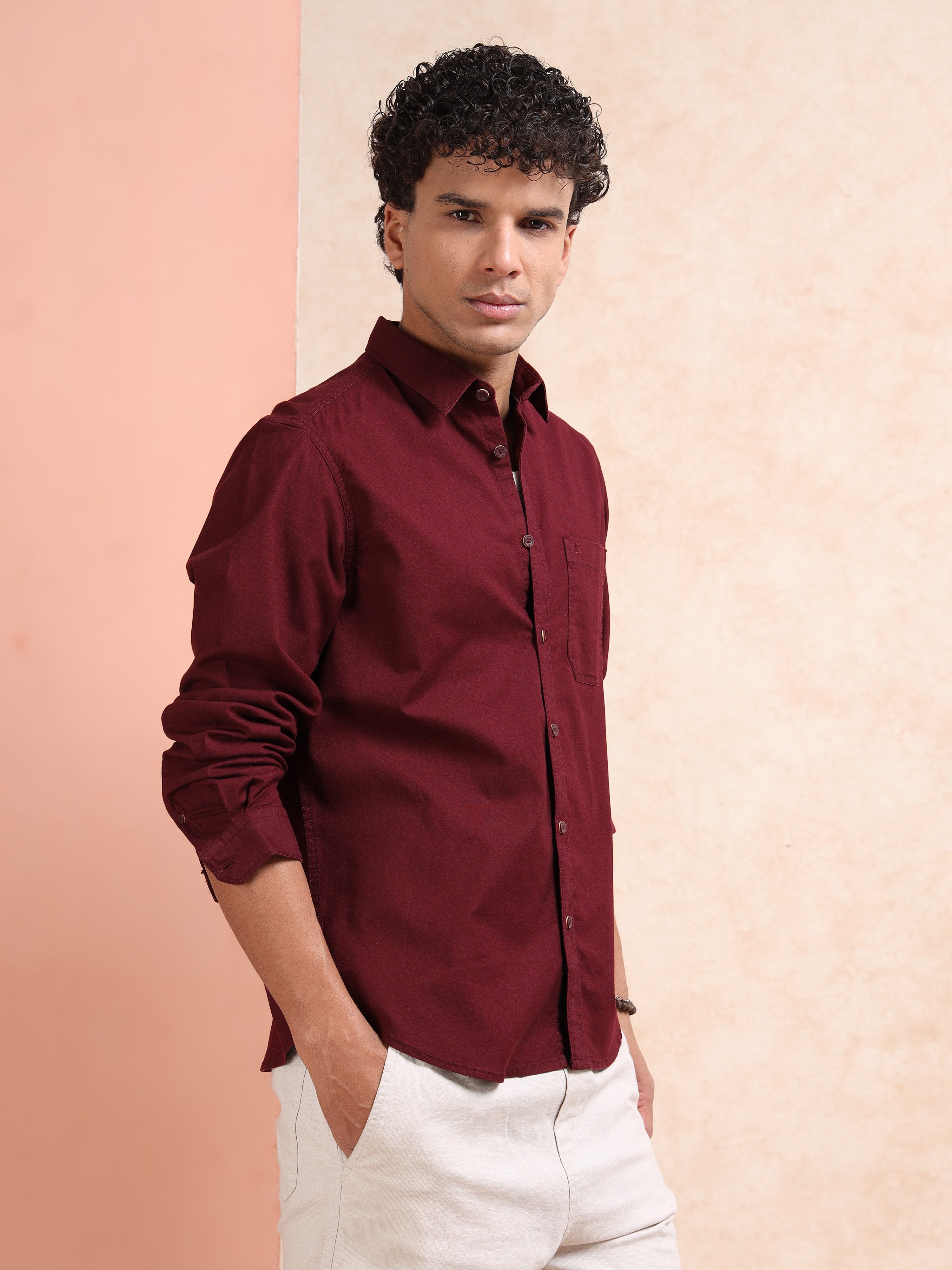 MEN'S MAROON SOLID SLIM FIT SHIRT