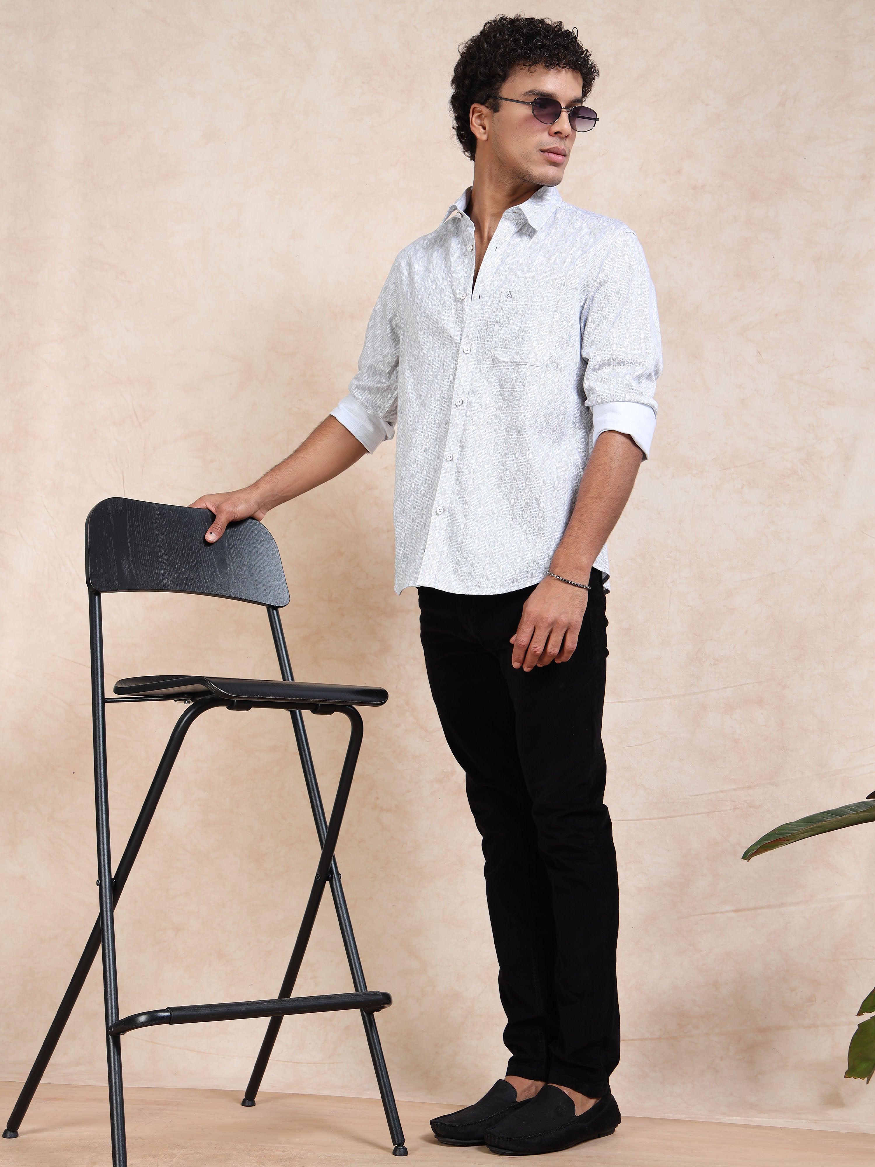 MEN'S WHITE PRINT SLIM FIT SHIRT